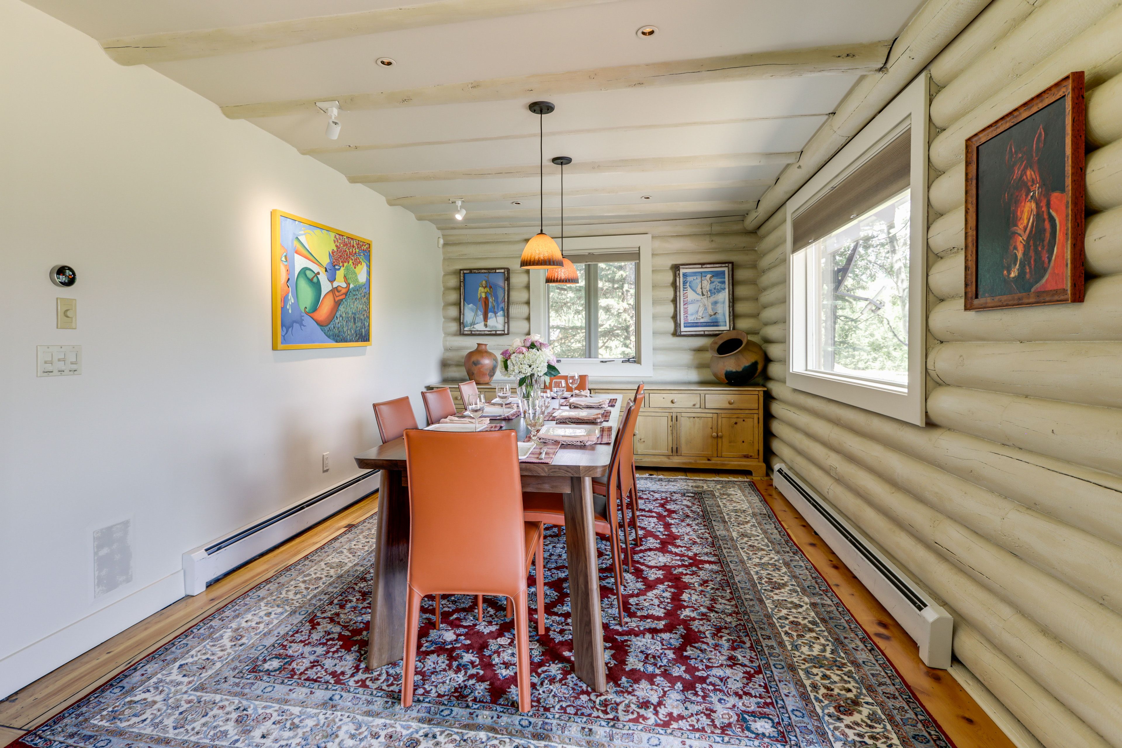 Dining Room | Dishes & Flatware Provided