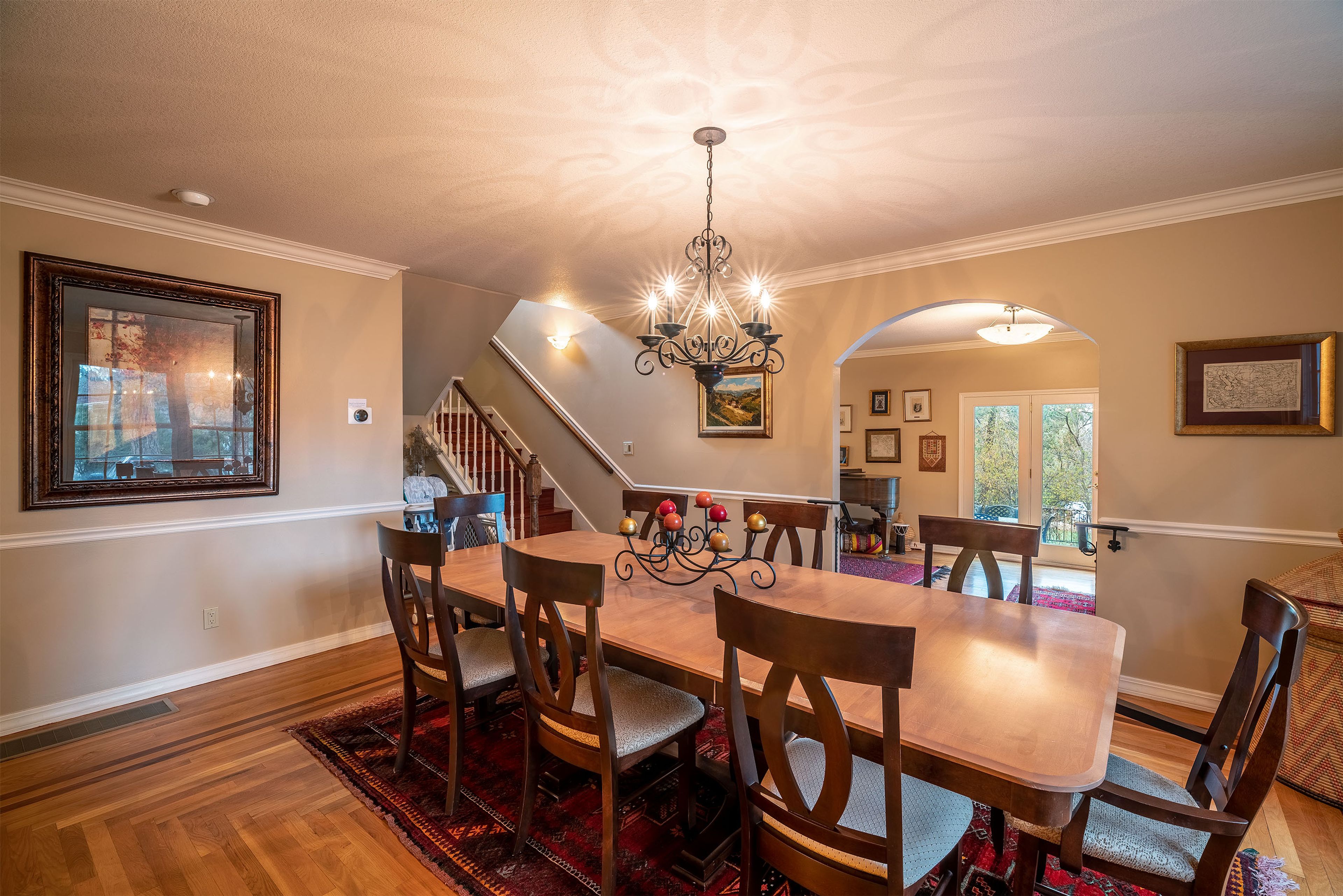 Dining Room | Seats 8