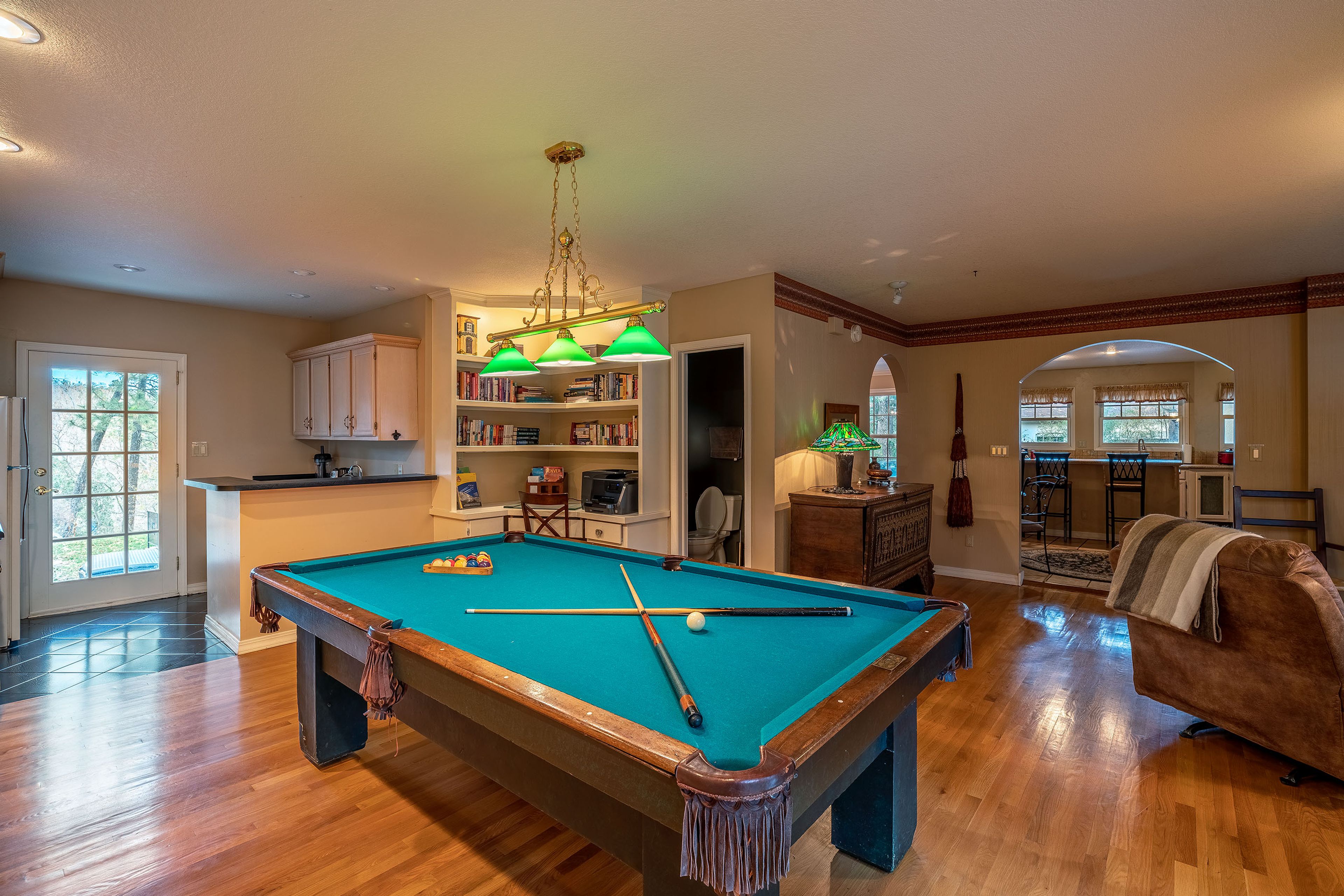Game Room | Pool Table | Wet Bar