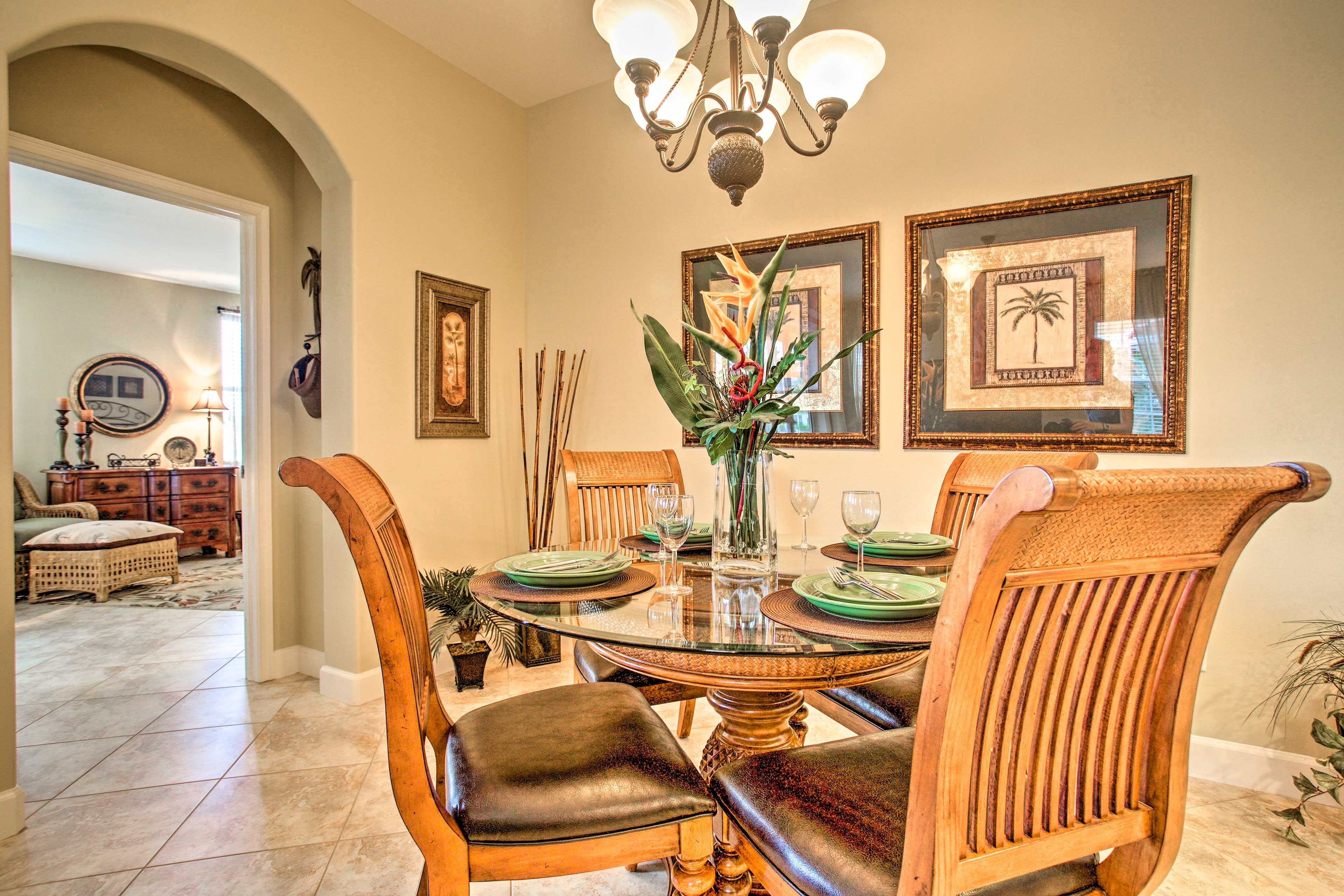 DIning Area | DIshware Provided