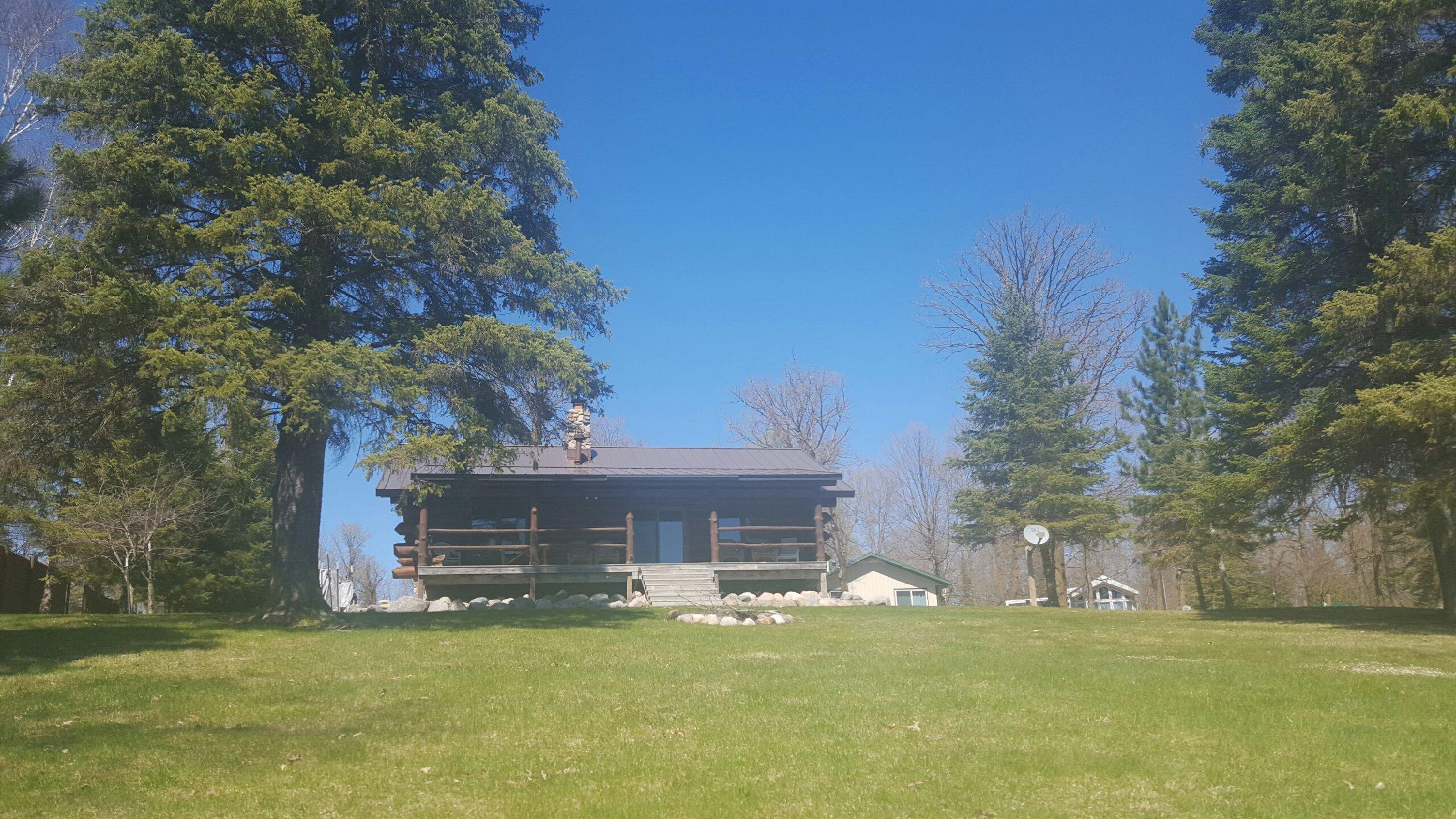 Exterior | Expansive Yard | Fire Pit | Water Access | Gas Grill