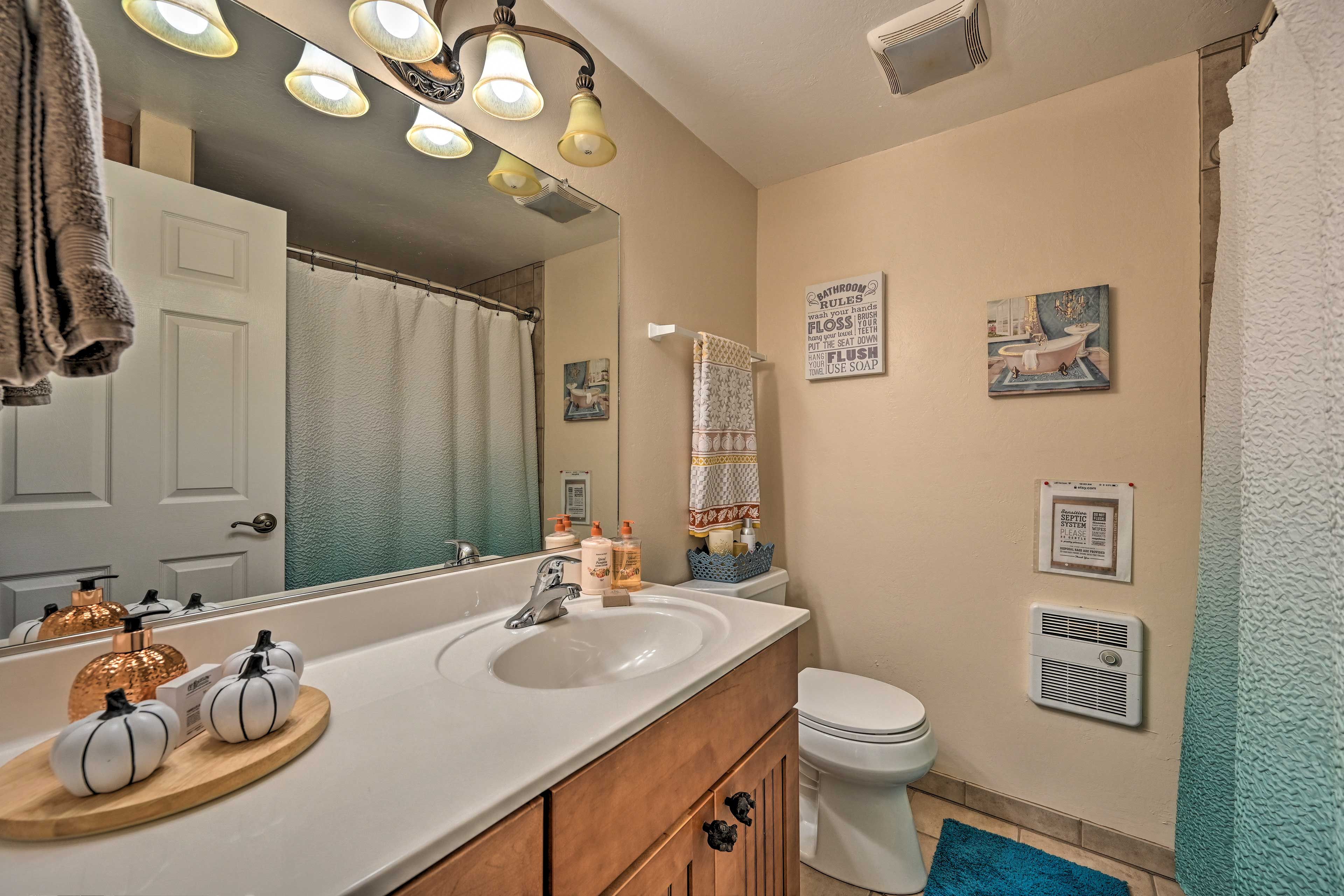 Bathroom | Towels Provided