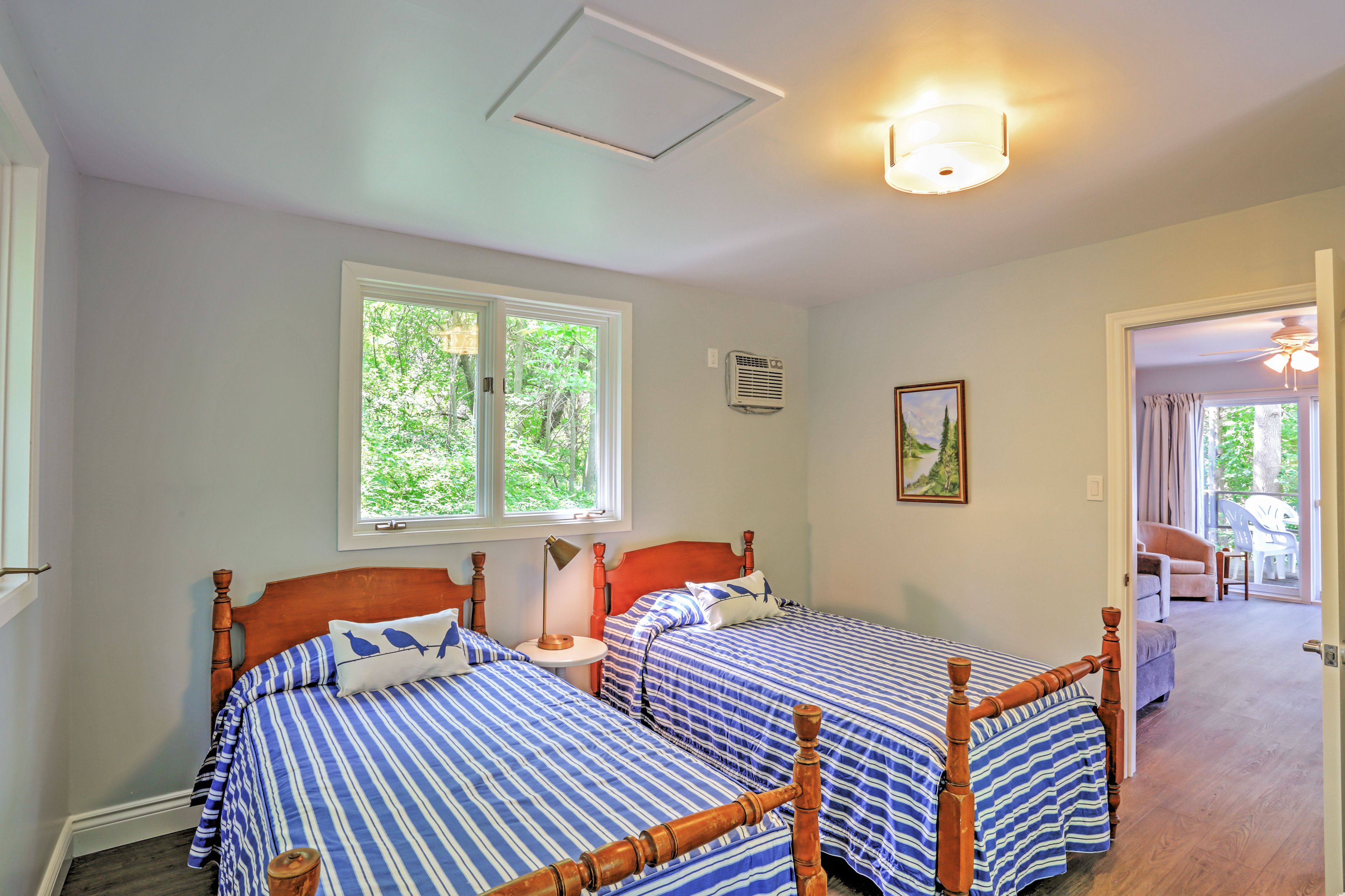 Bedroom 5 (Bunkhouse) | 2 Twin Beds