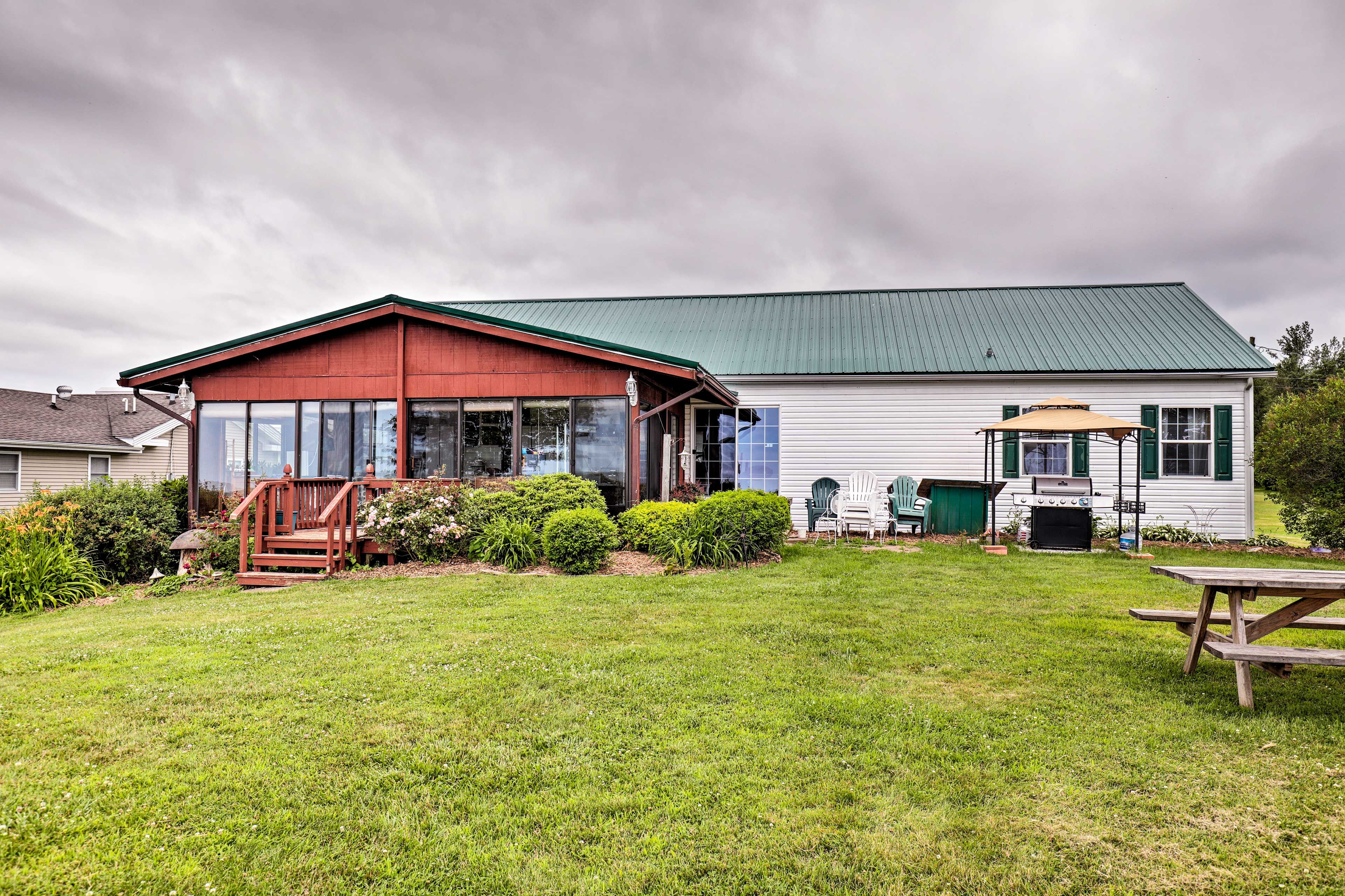 Lyndonville | Vacation Rental Home | 3BR | 2BA | 1,700 Sq Ft | Steps Required