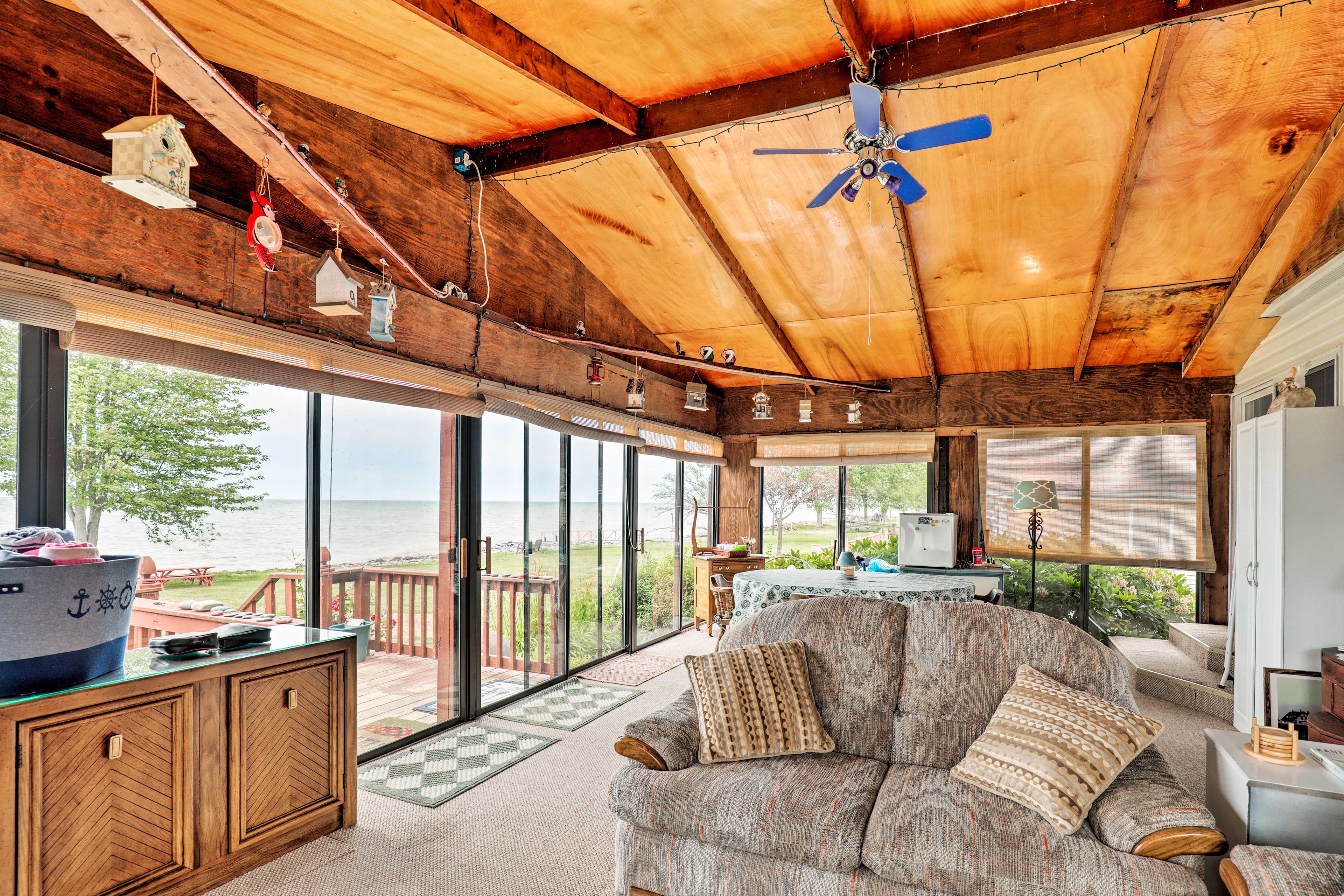 Screened-In Patio