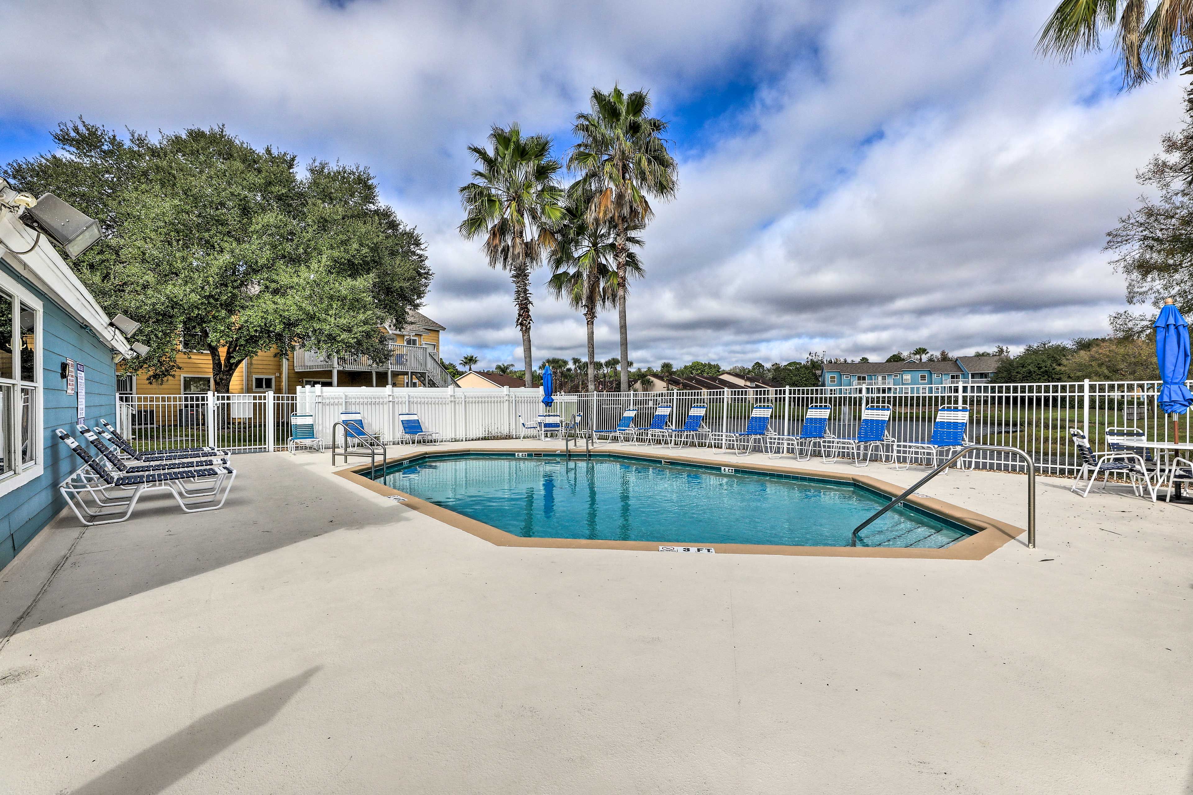 Villas at Island Club Community Amenities