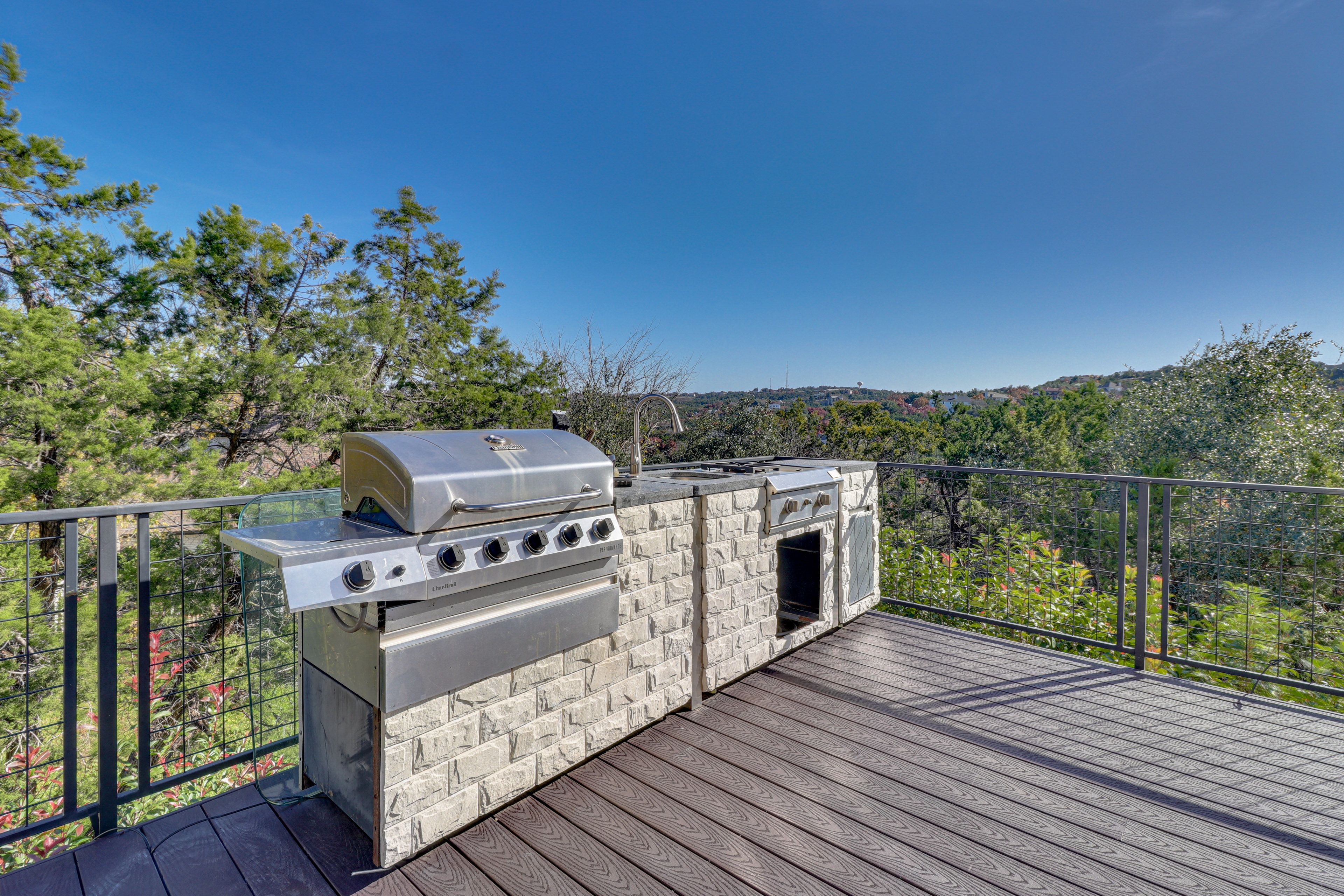 Private Deck | Gas Grill