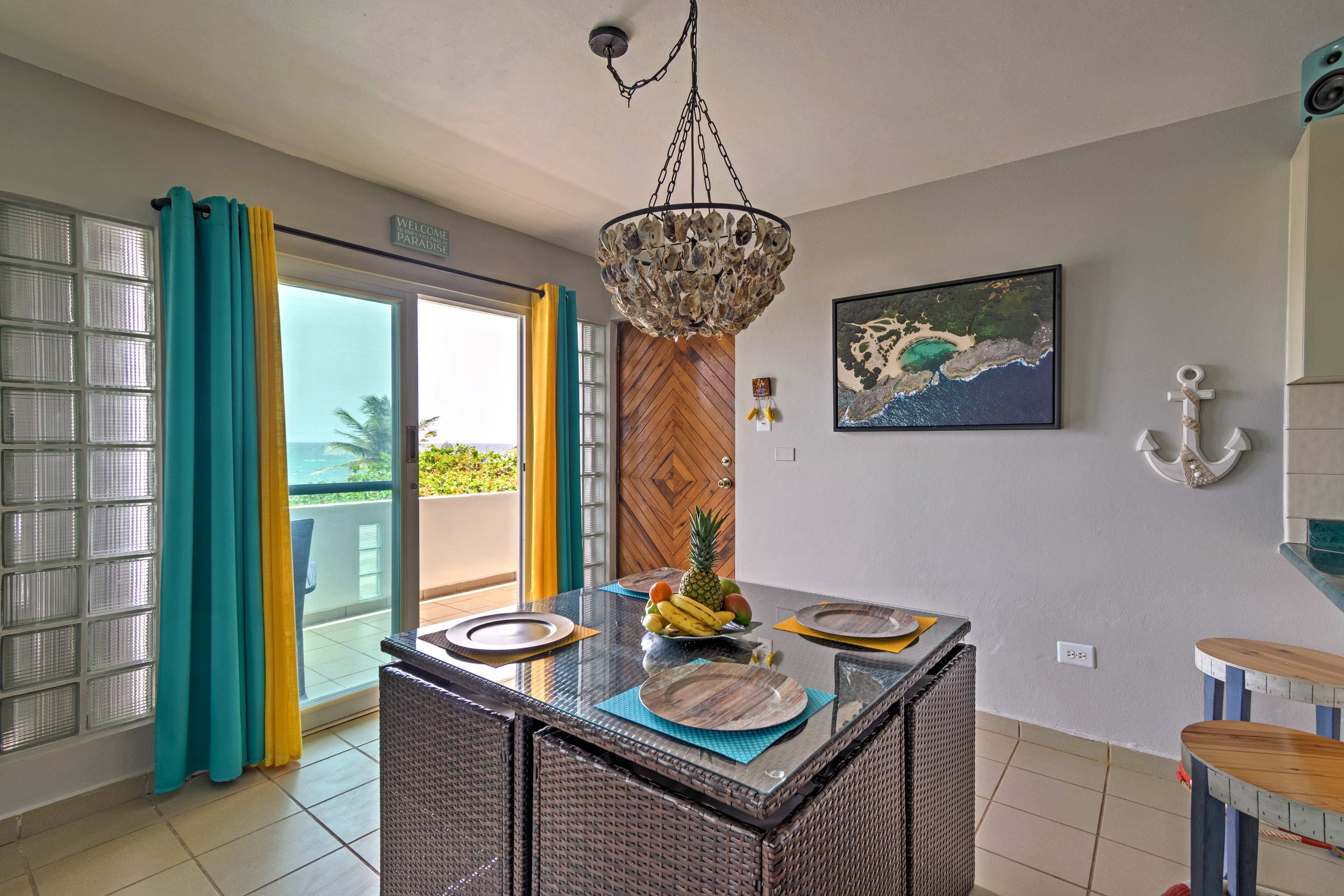 Dining Area | Dishware & Flatware