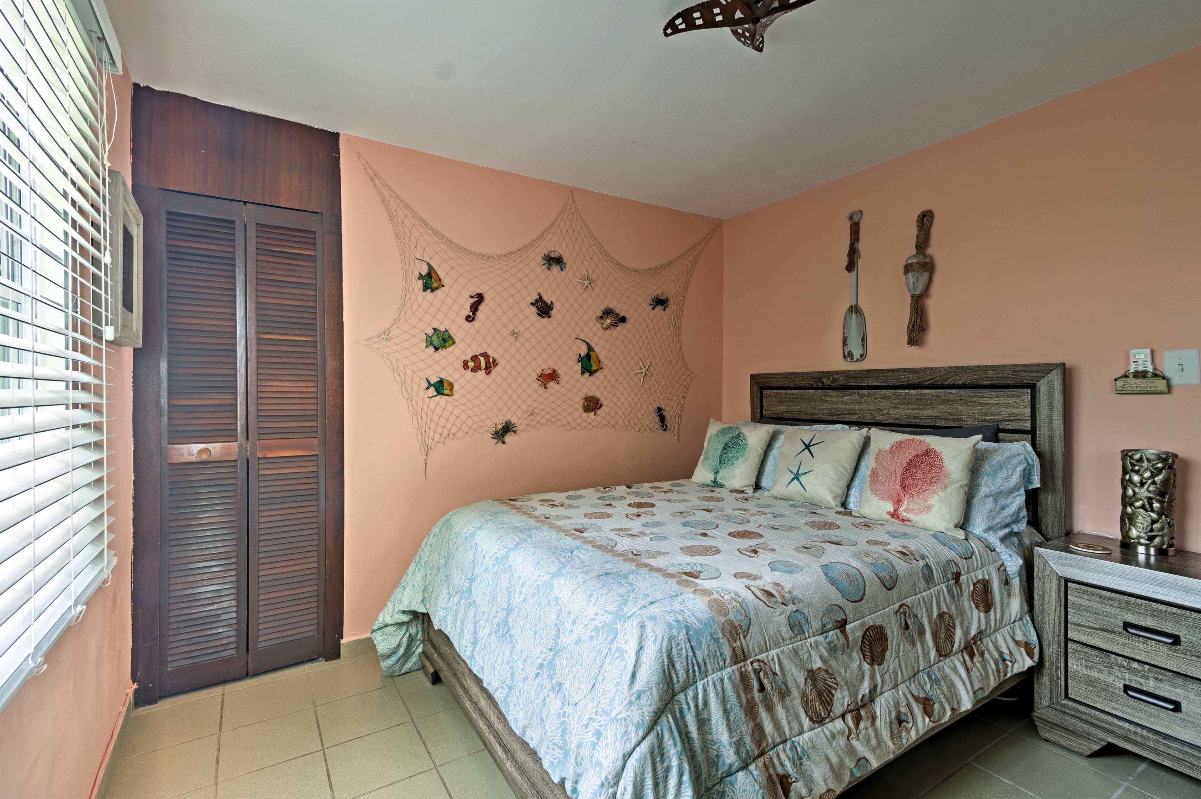 Bedroom 2 | Queen Bed