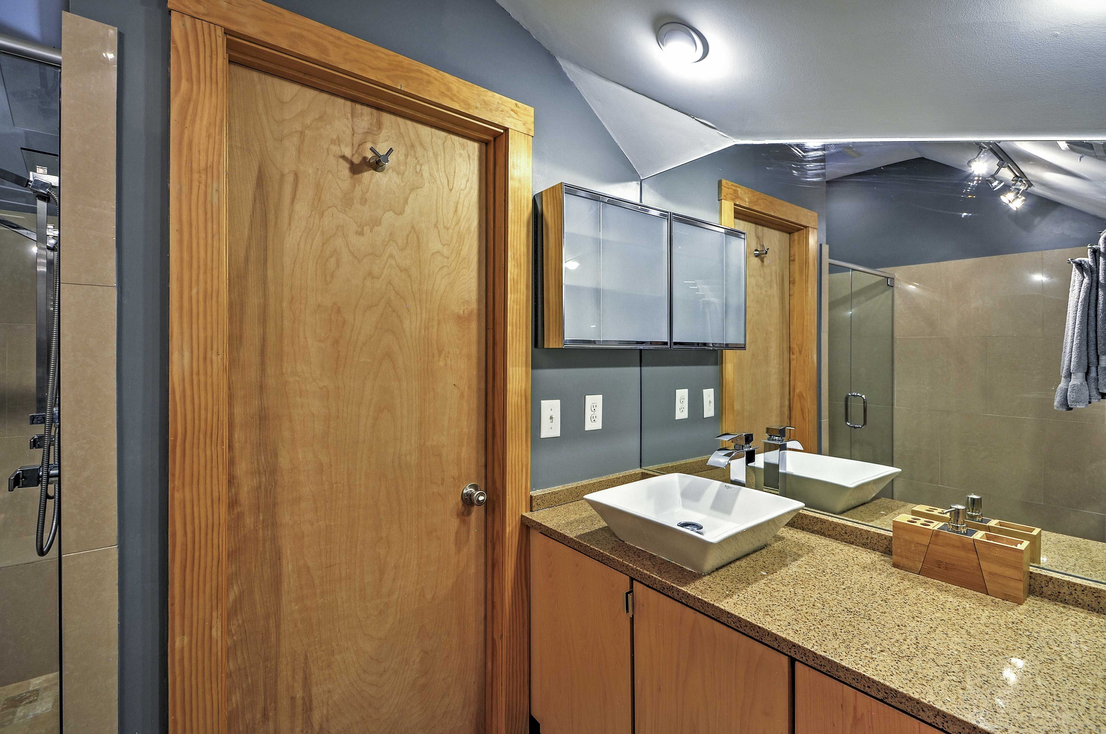 Wash up in the full bathroom.