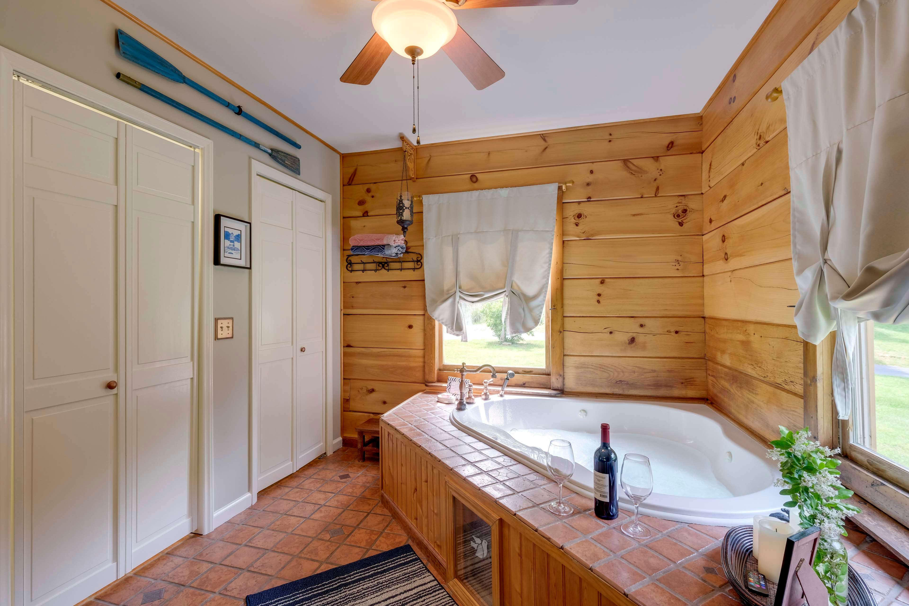 Bedroom 1 | 2-Person Heated Jetted Tub