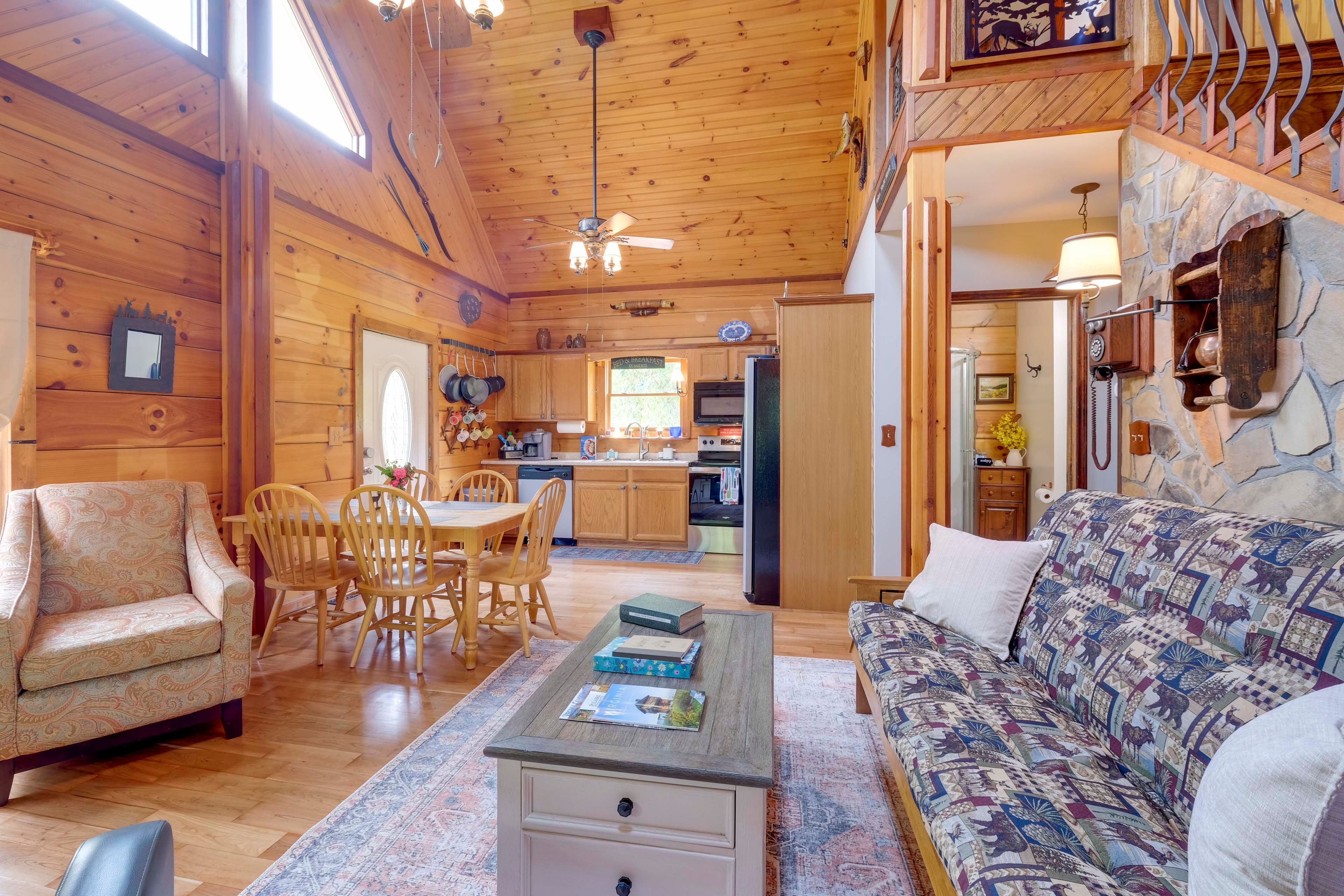 Great Room | 1st Floor | DVD Player