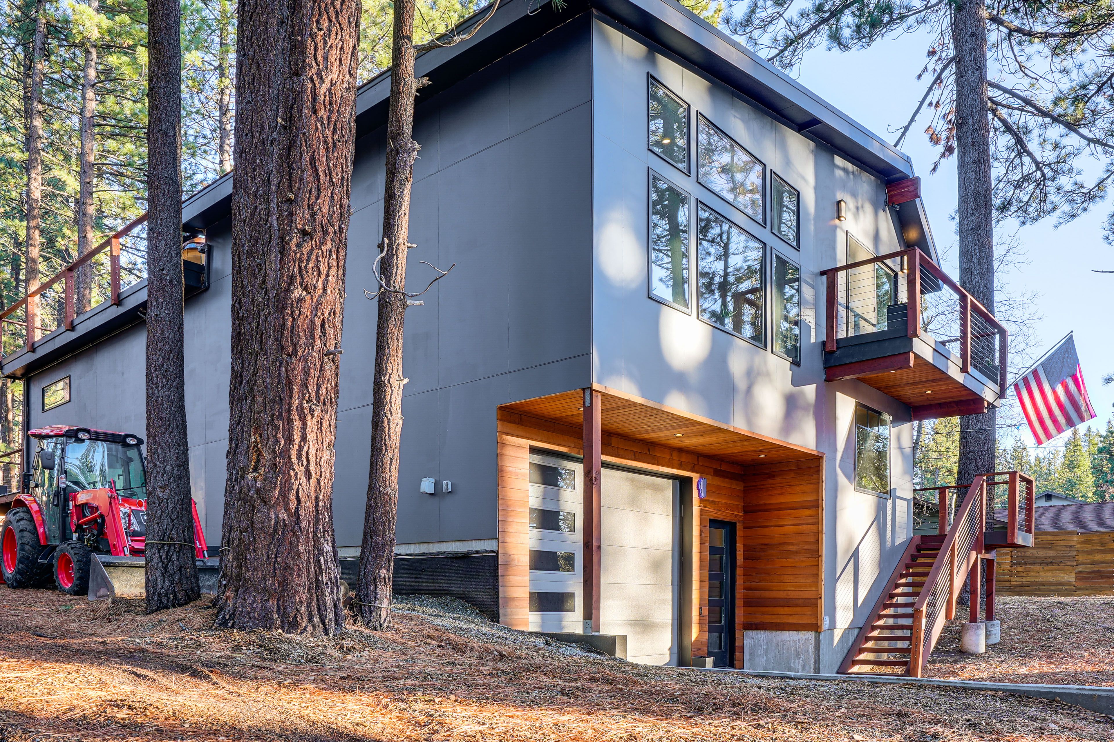 Parking | Driveway (4 Vehicles)