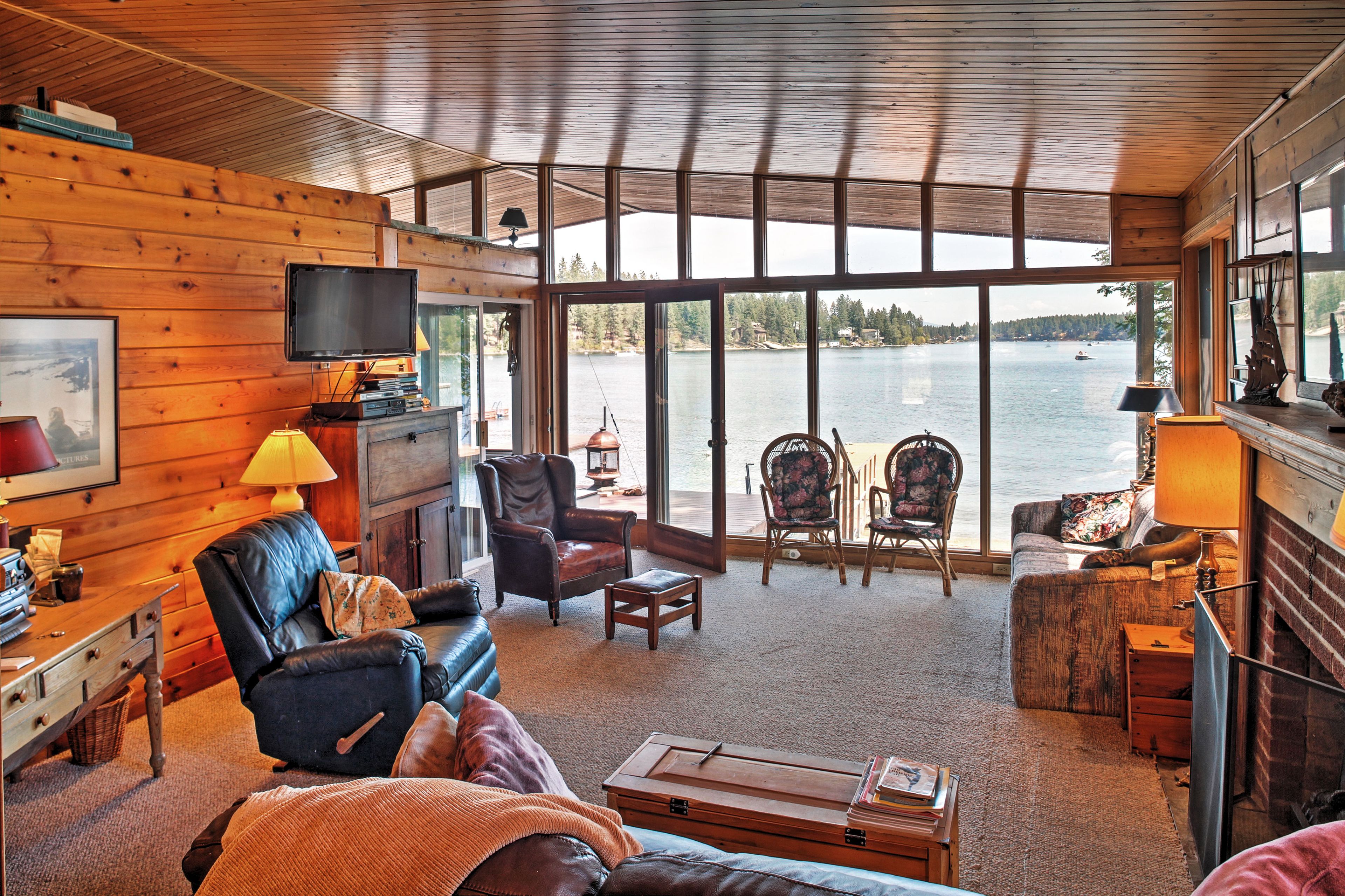 Living Room | Air Conditioning