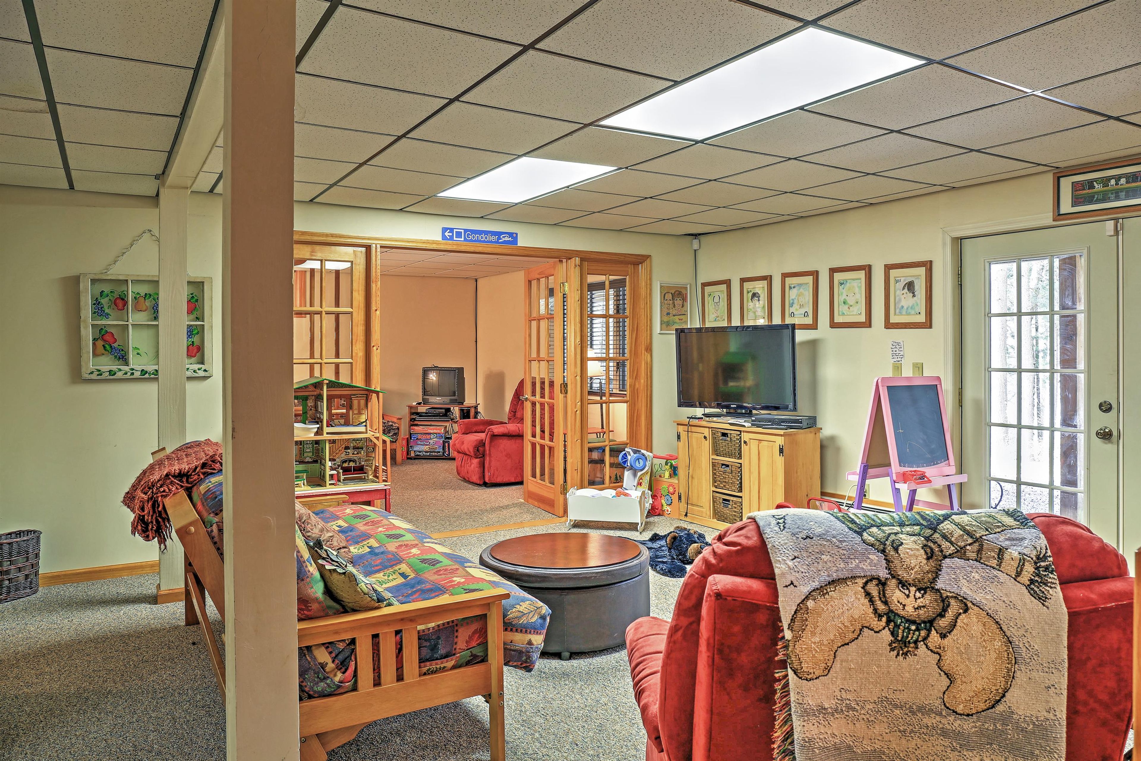 Bedroom 4 | Full Futon | Basement