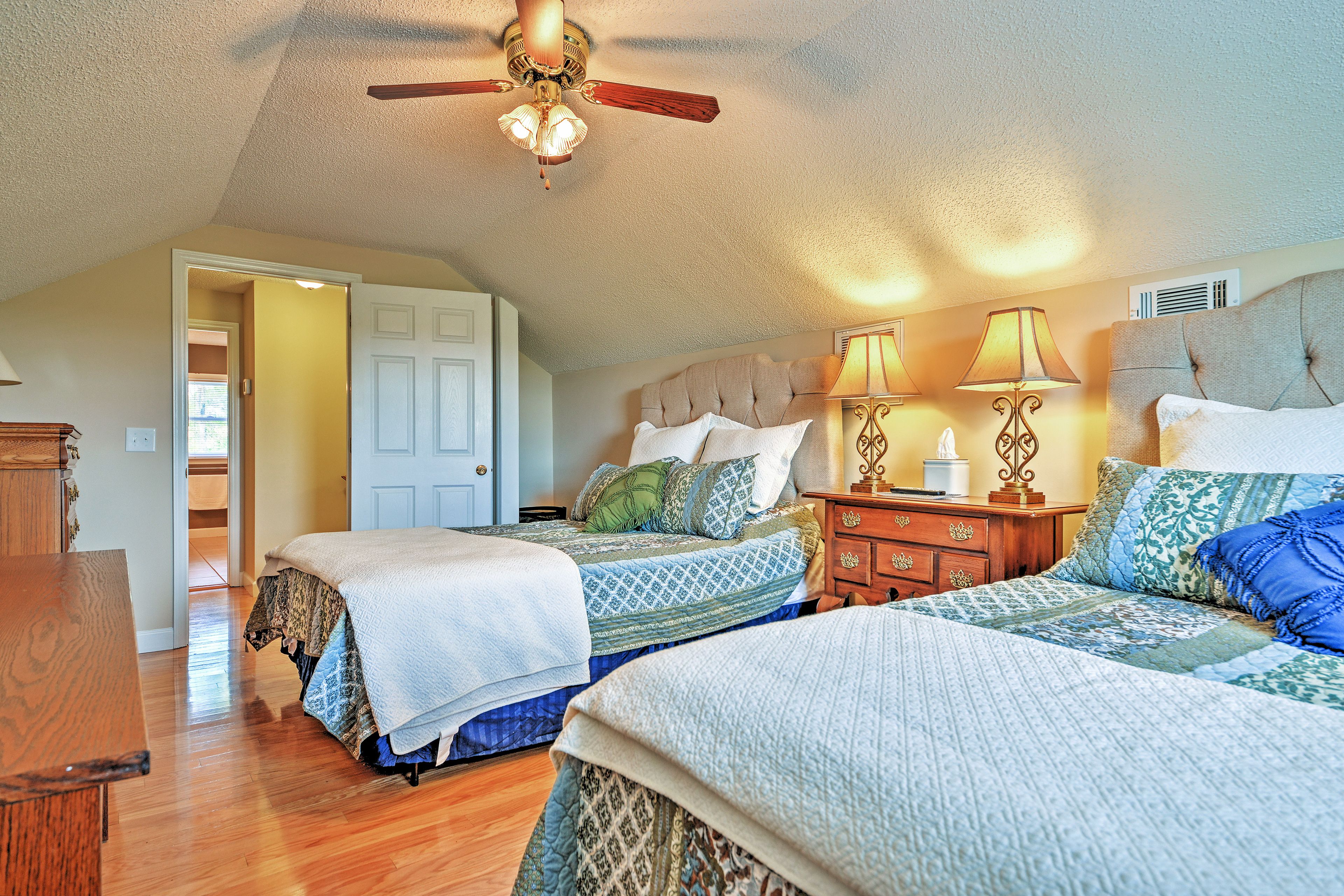 Bedroom 2 | Linens Provided