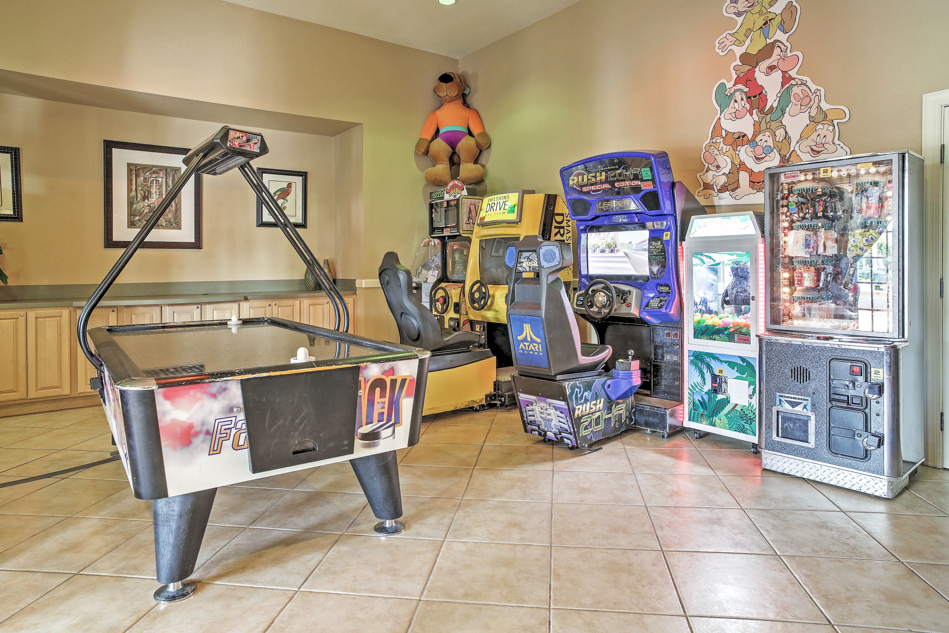 Community Amenities | Kid-Friendly Arcade