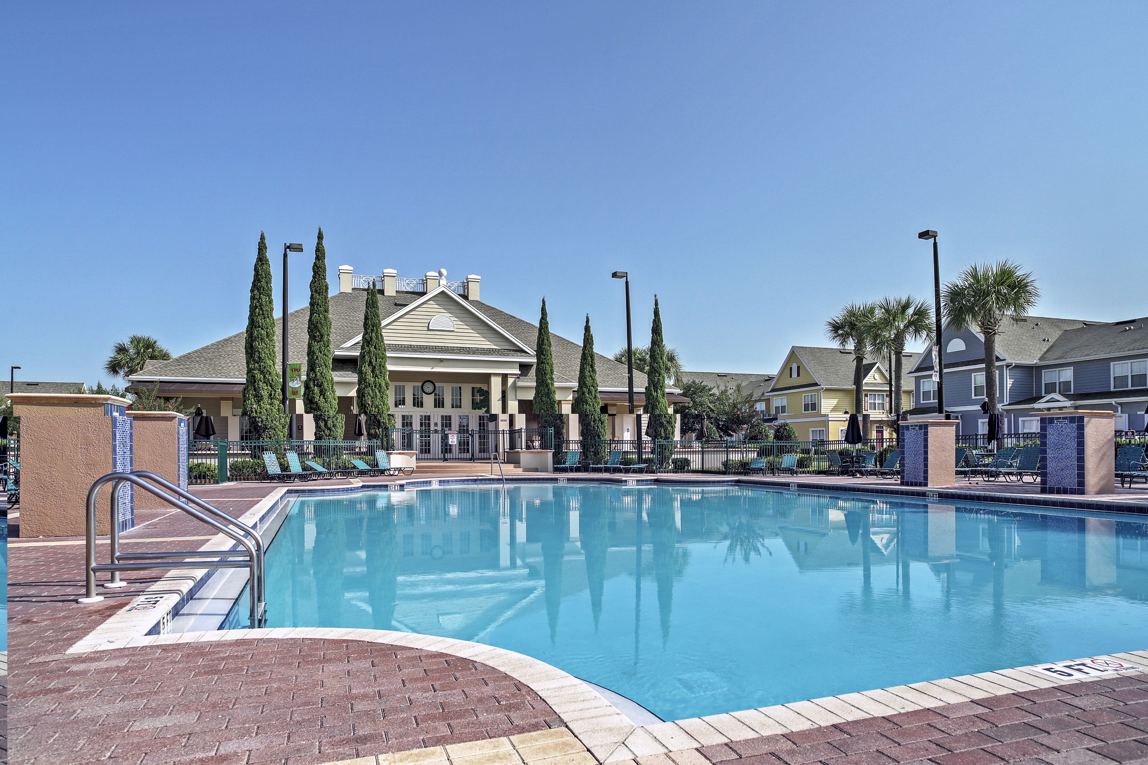 Community Amenities | Pool Access