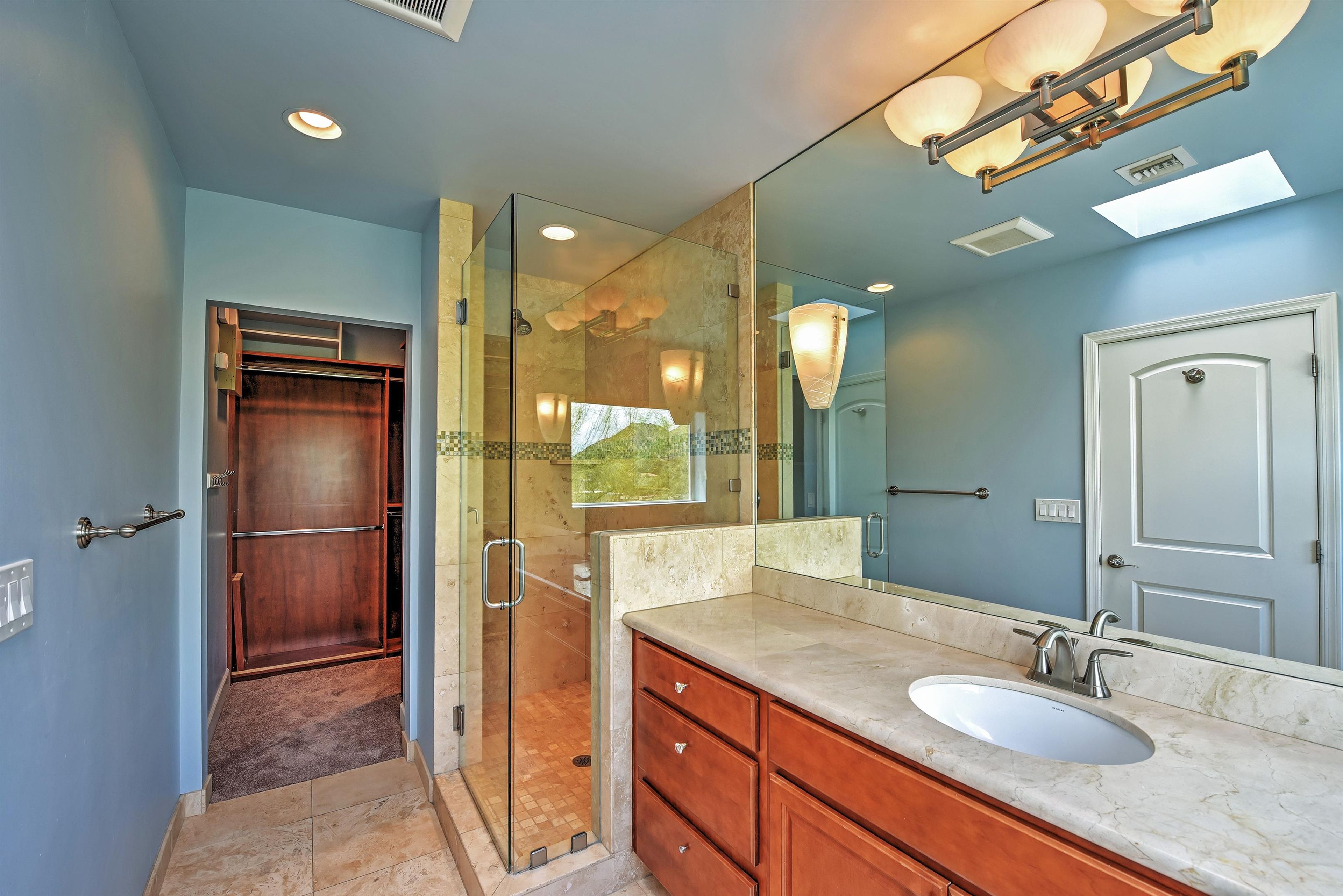 En-Suite Bathroom | Walk-In Shower | Walk-In Closet