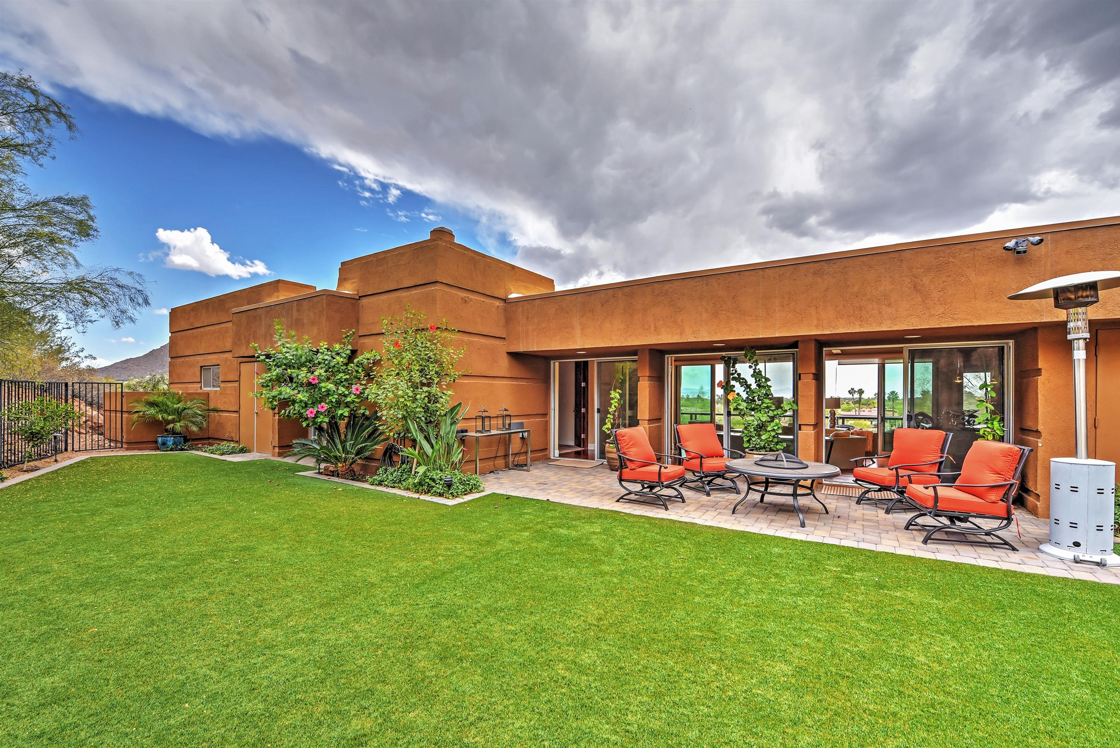 Paradise Valley Vacation Rental | 3BR | 3.5BA | 3,200 Sq Ft | Single-Story Home