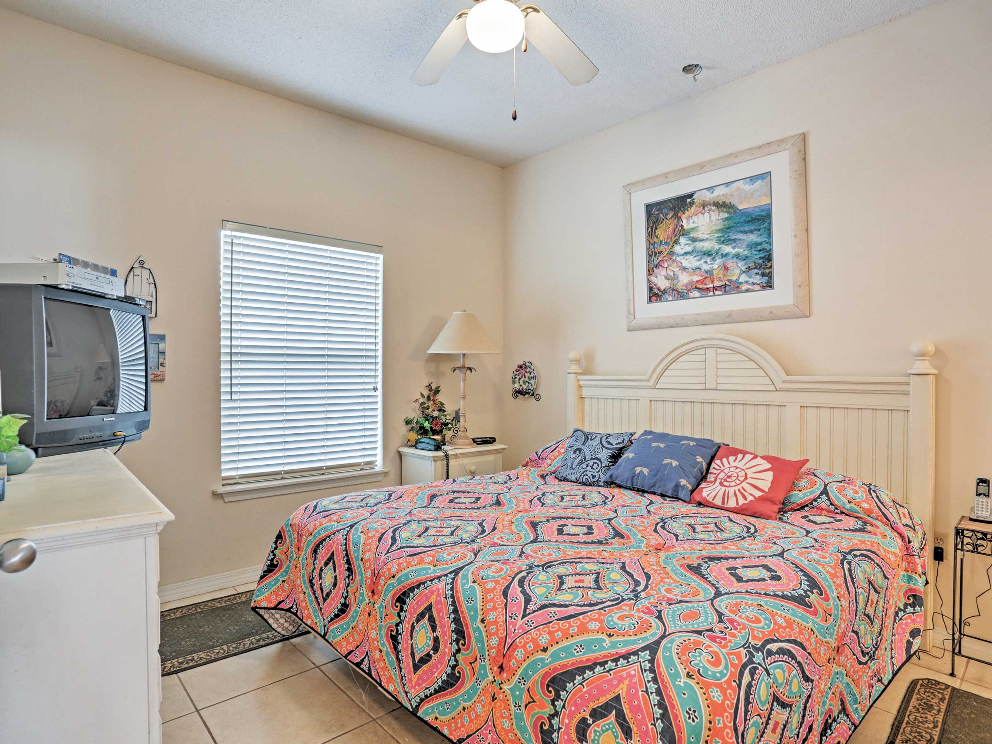 Bedroom | King Bed