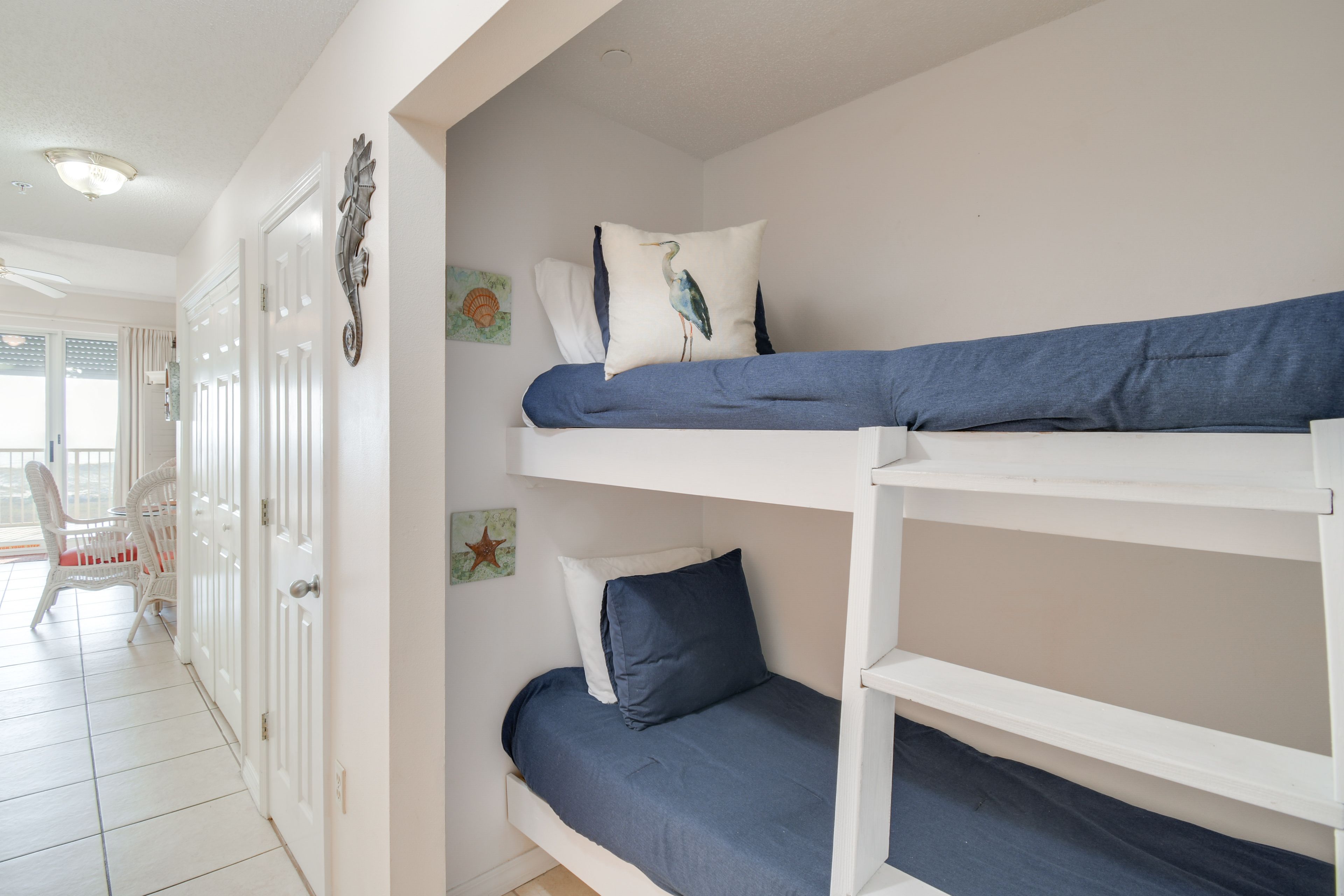 Hallway | Twin Bunk Bed