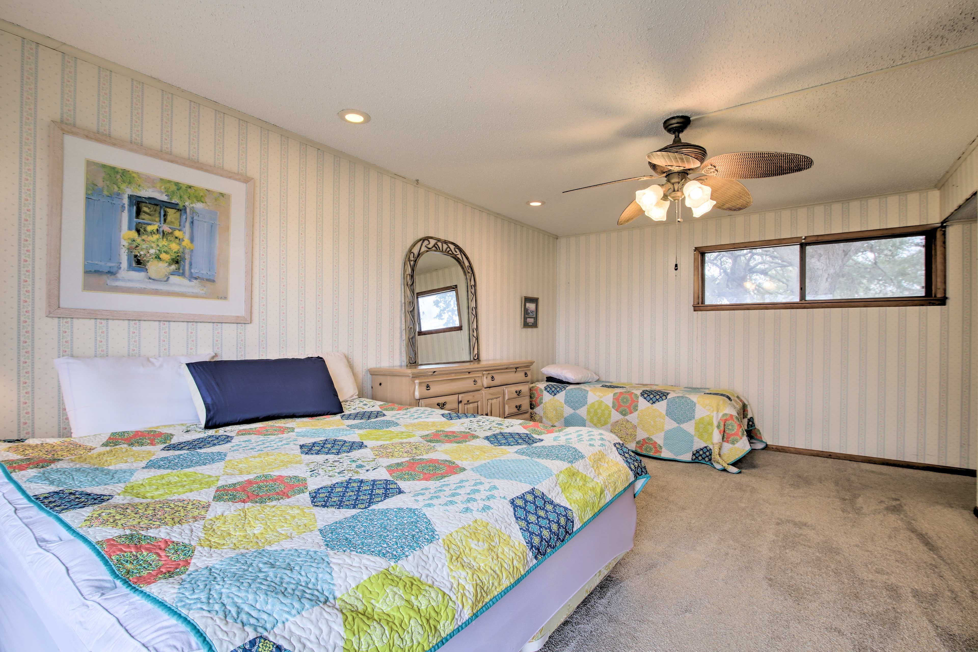 Bedroom 1 | Linens Available