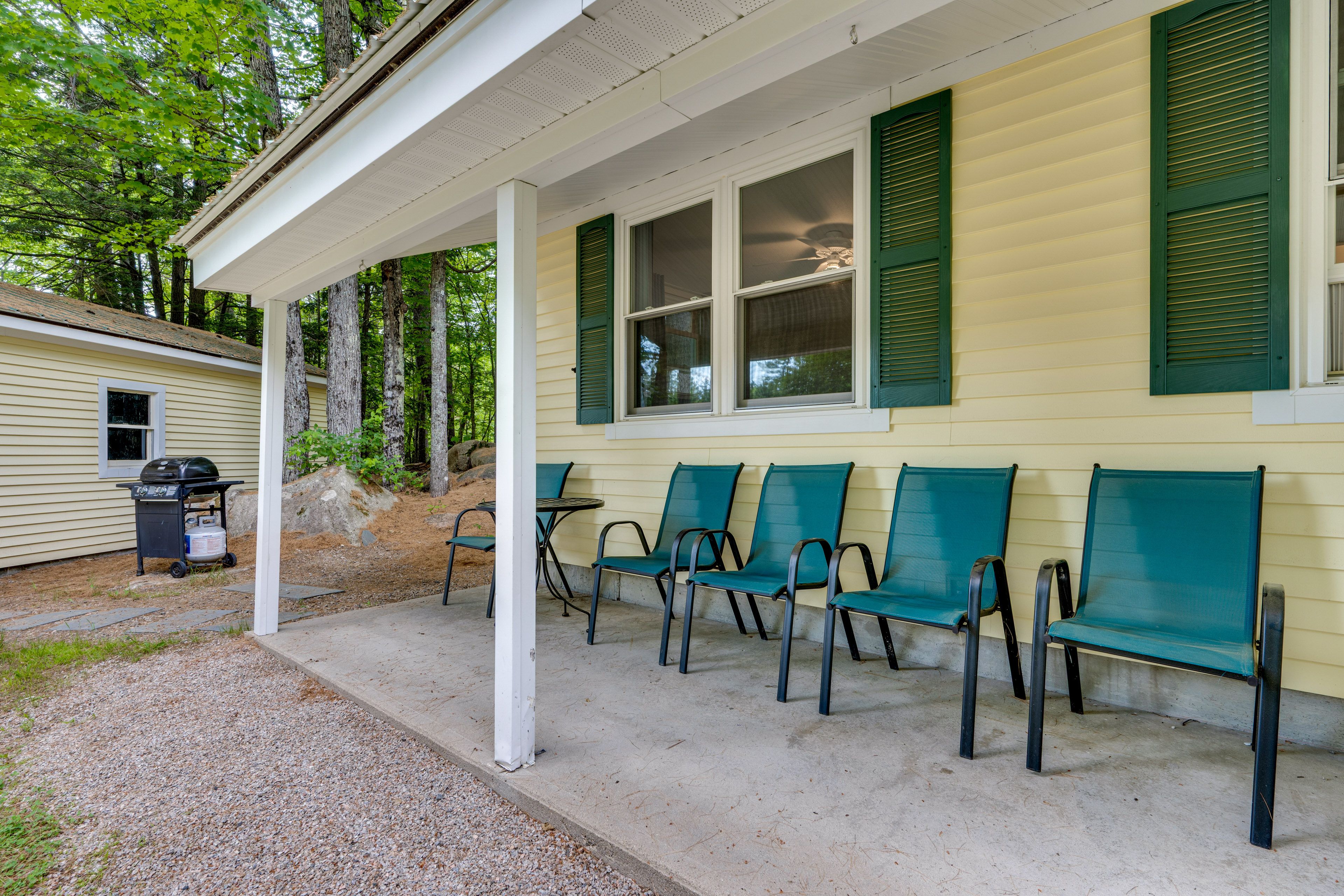 Covered Porch | Gas Grill