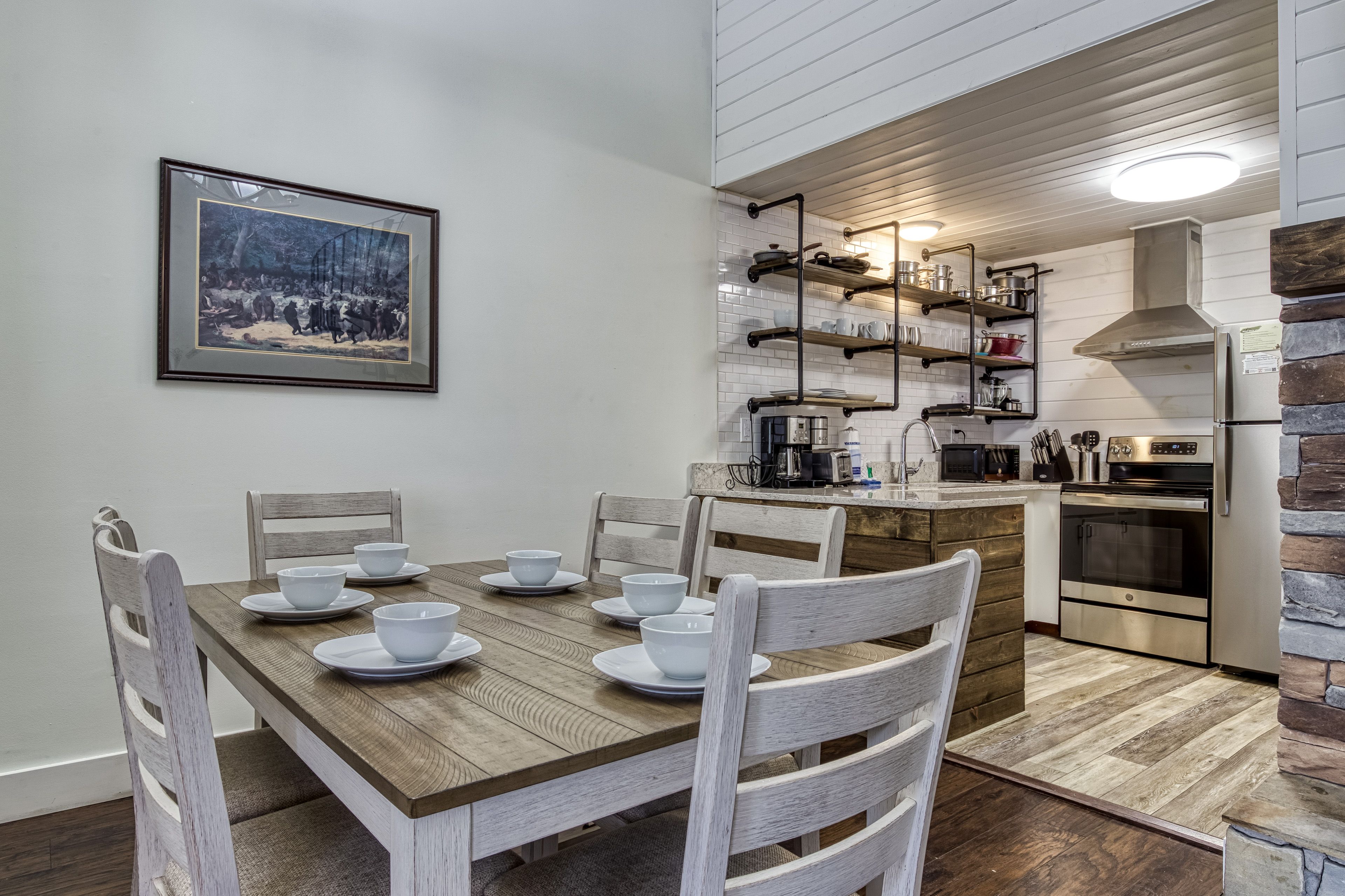 Dining Table | Dishware Provided