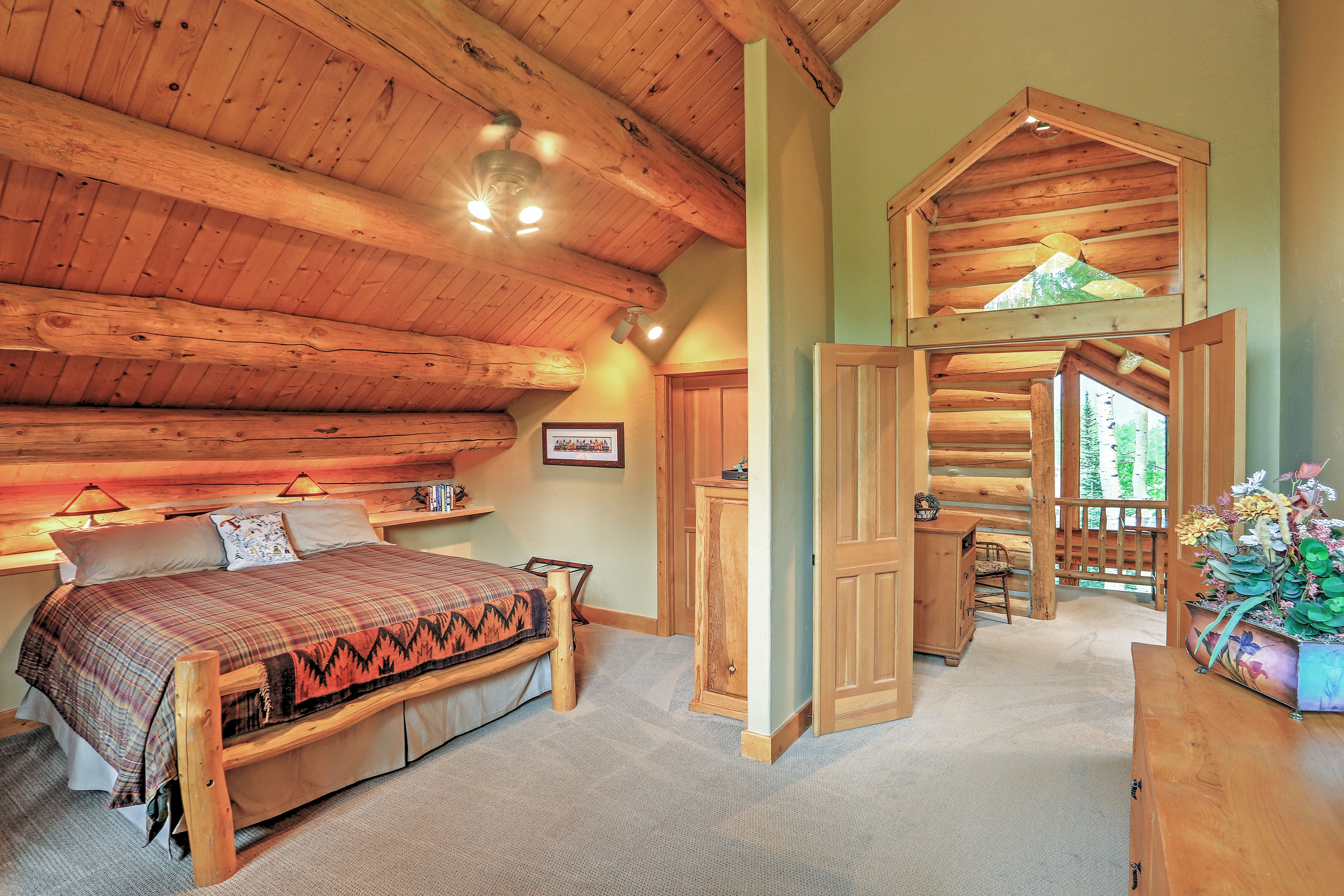 Bedroom 3 | King Bed | 2nd Floor | Linens Provided