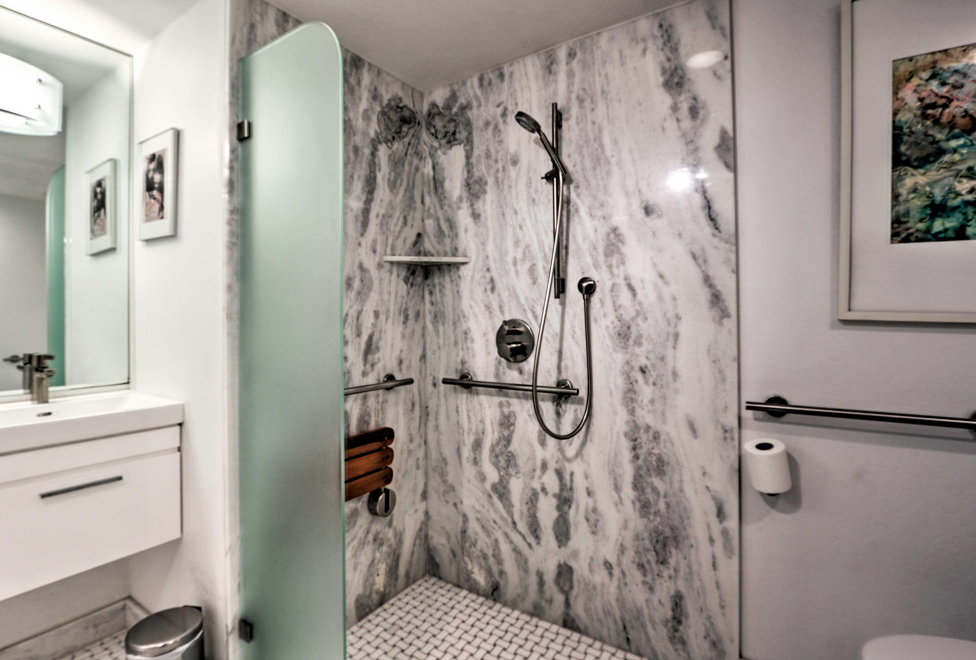 There's even a convenient walk-in shower with bench seating.