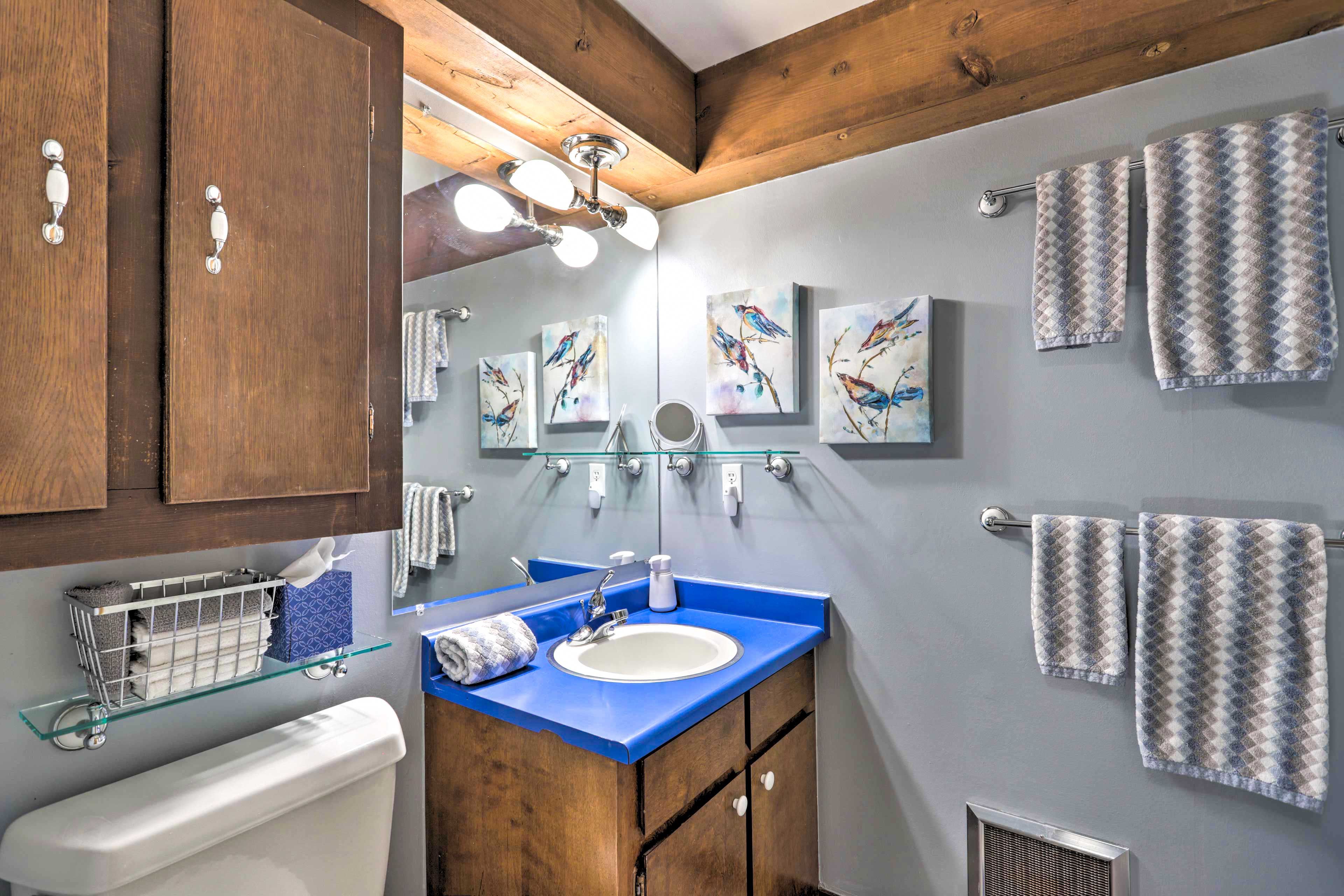 Full Bathroom