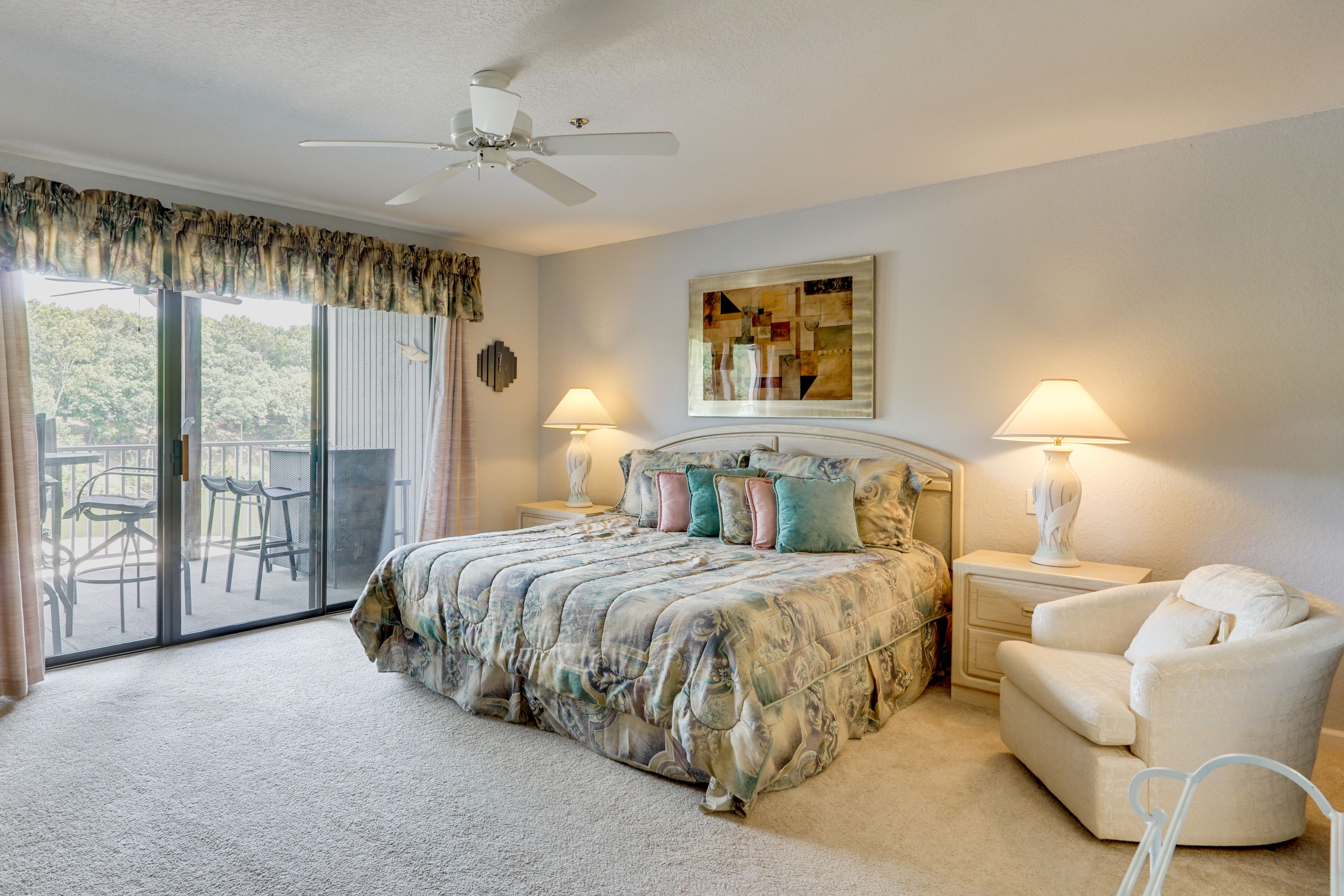 Bedroom 1 | King Bed