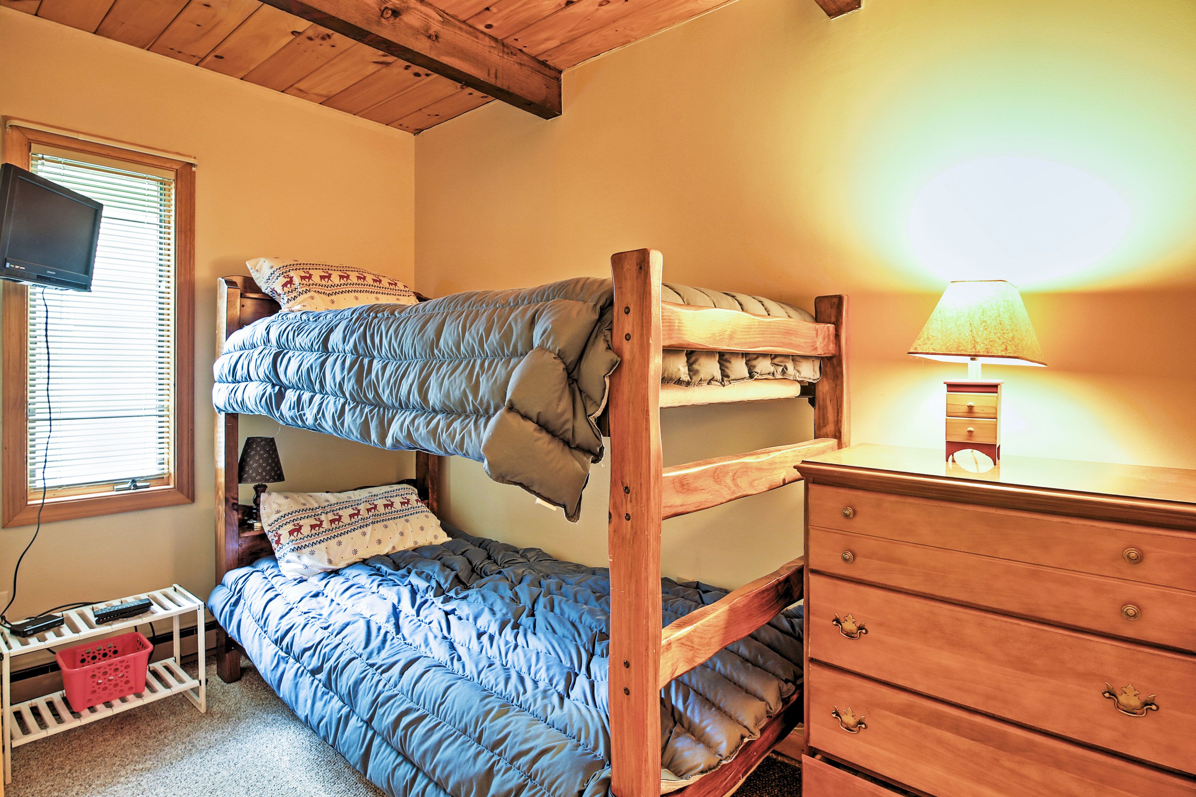 Bedroom 3 | Twin Bunk Bed | Washer & Dryer