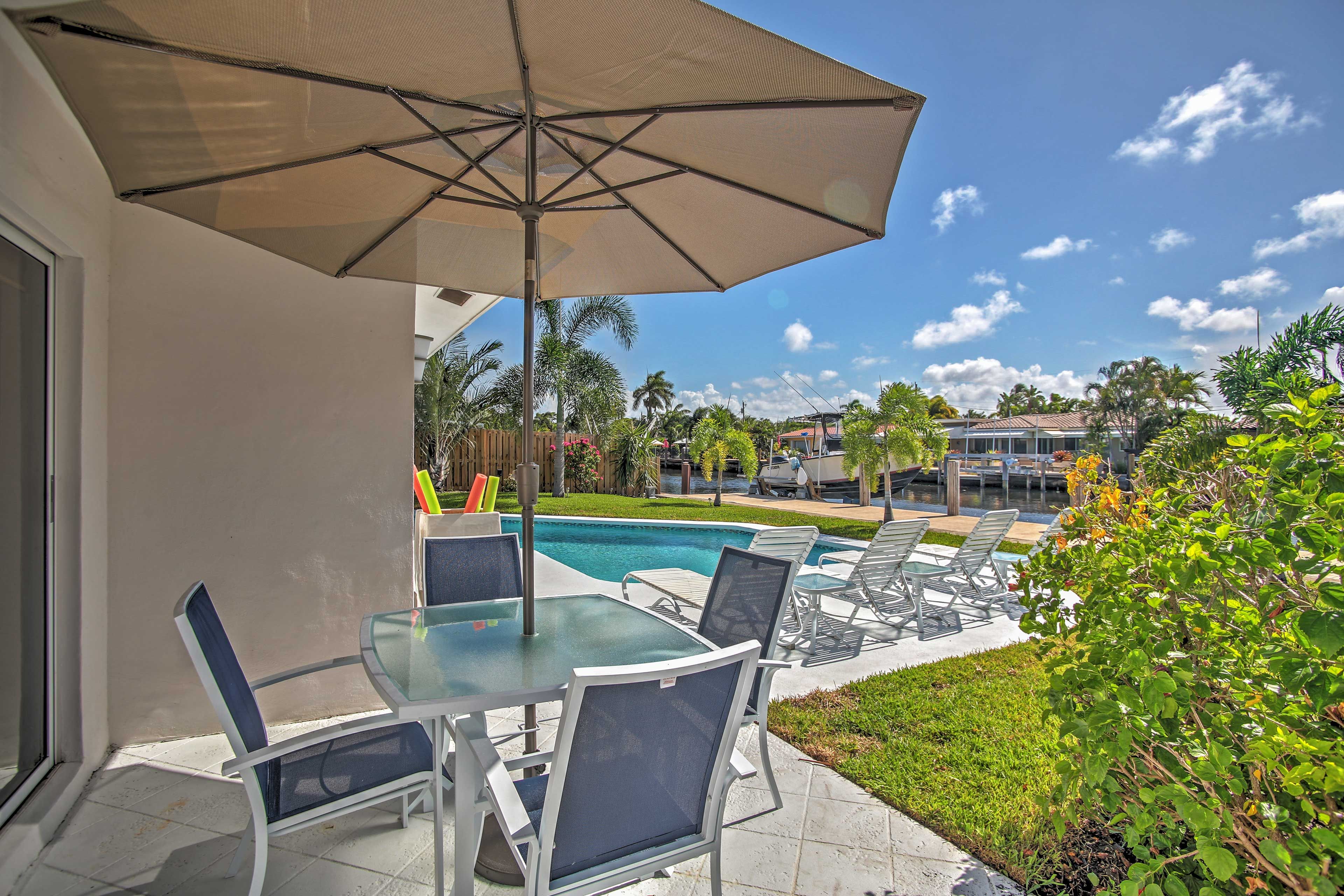 Patio | Outdoor Dining