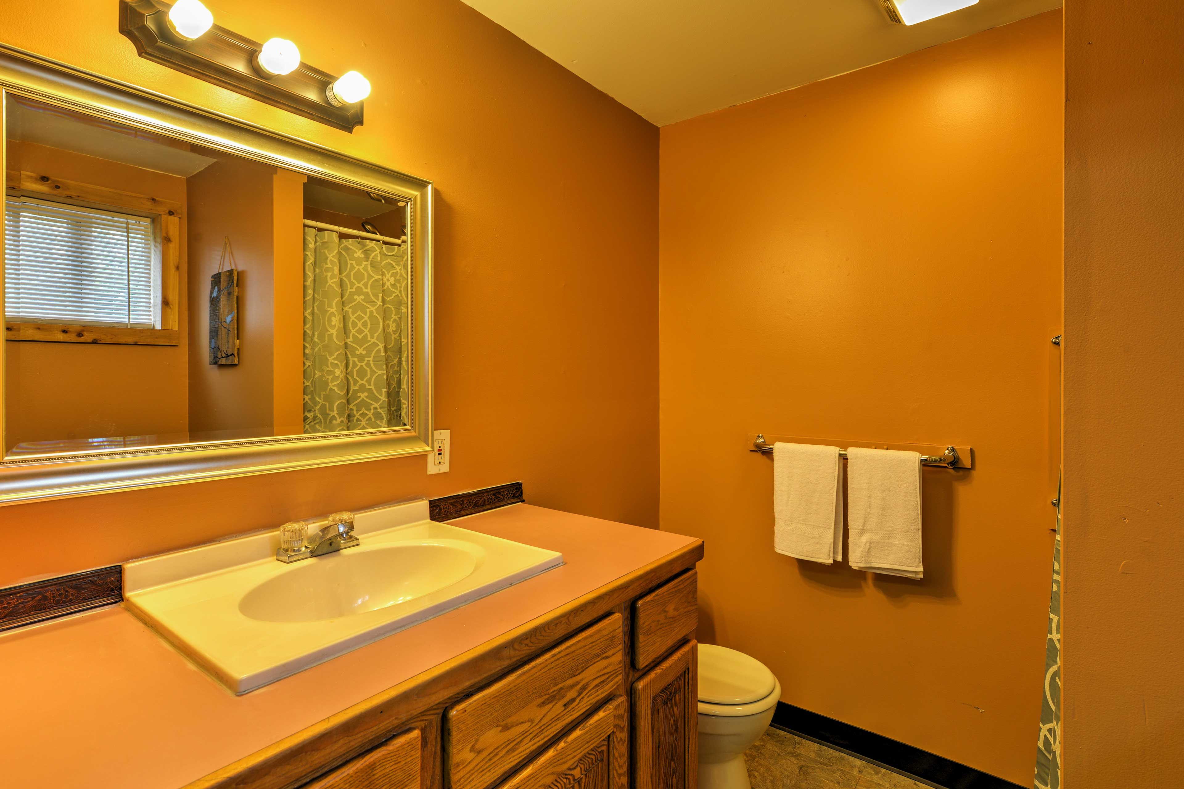 Full Bathroom