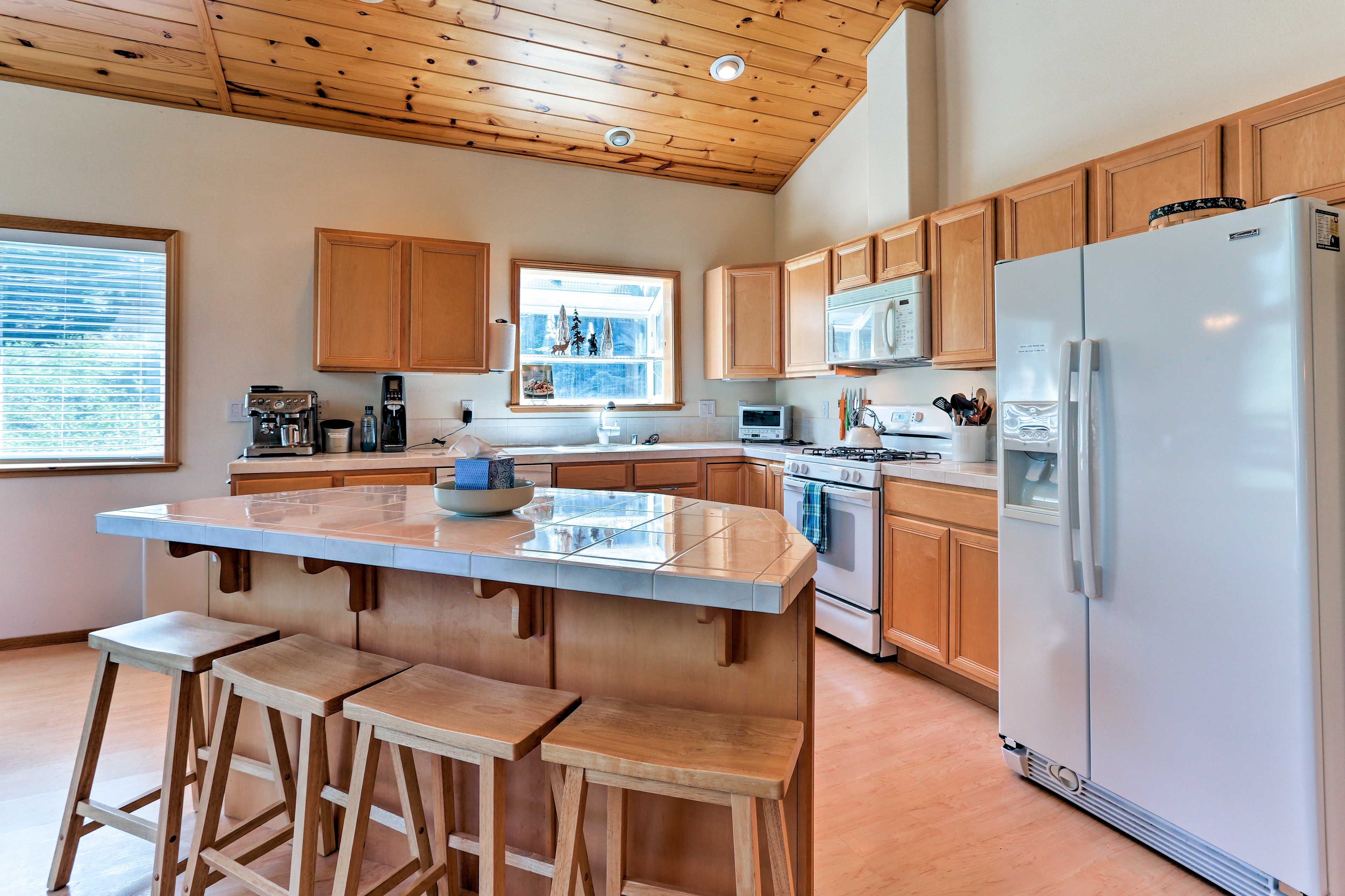 Kitchen | Bar Seating | Cooking Basics