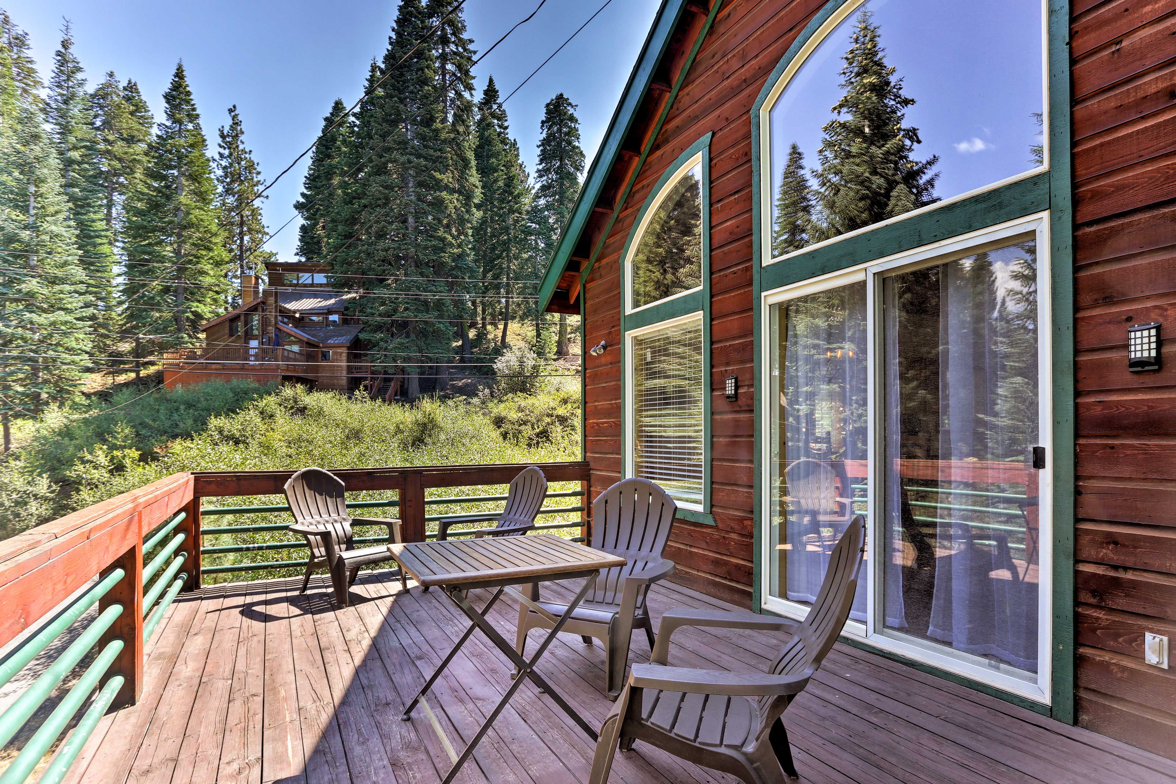 Furnished Deck