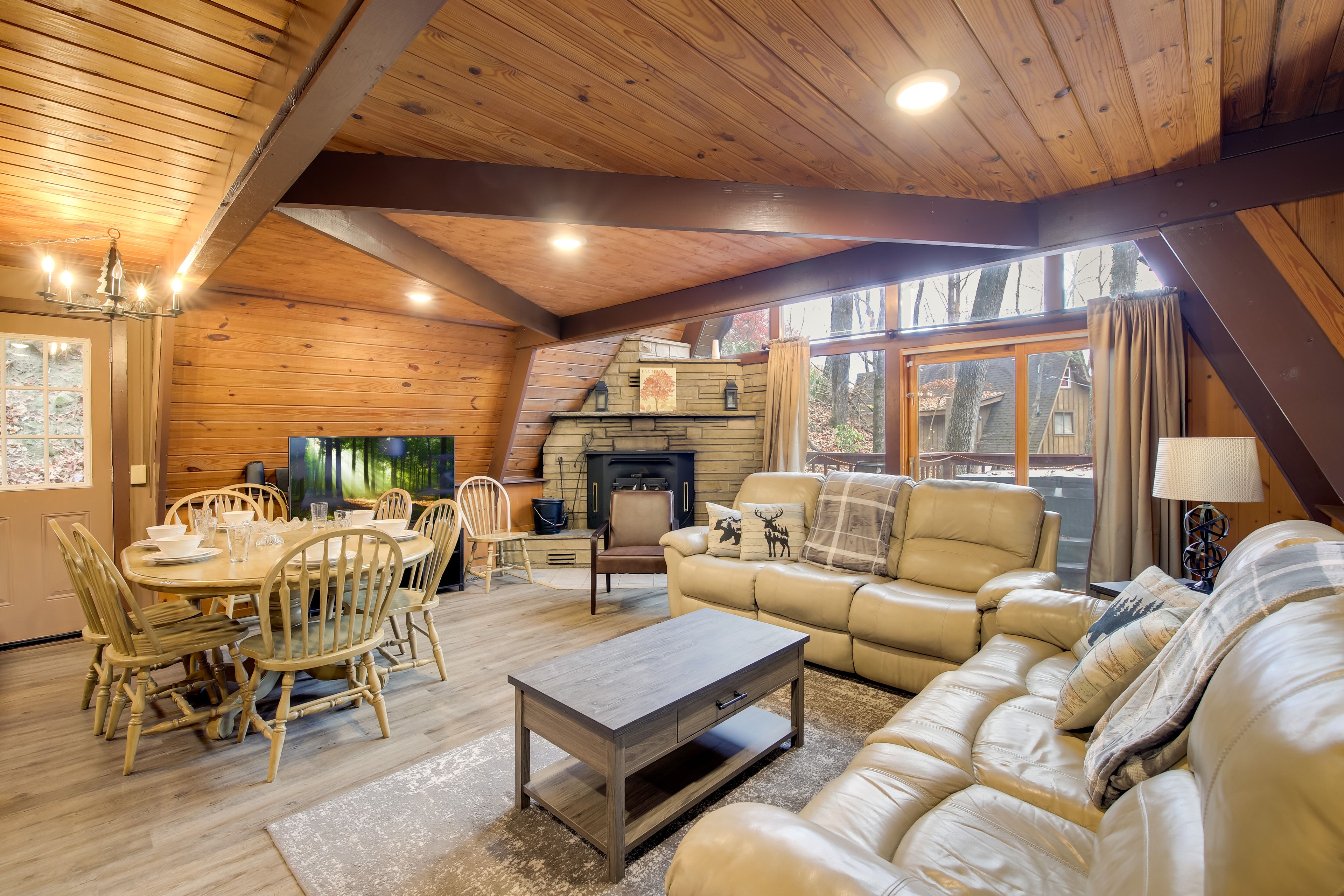 Property Interior | Open-Concept Living Area | Free WiFi