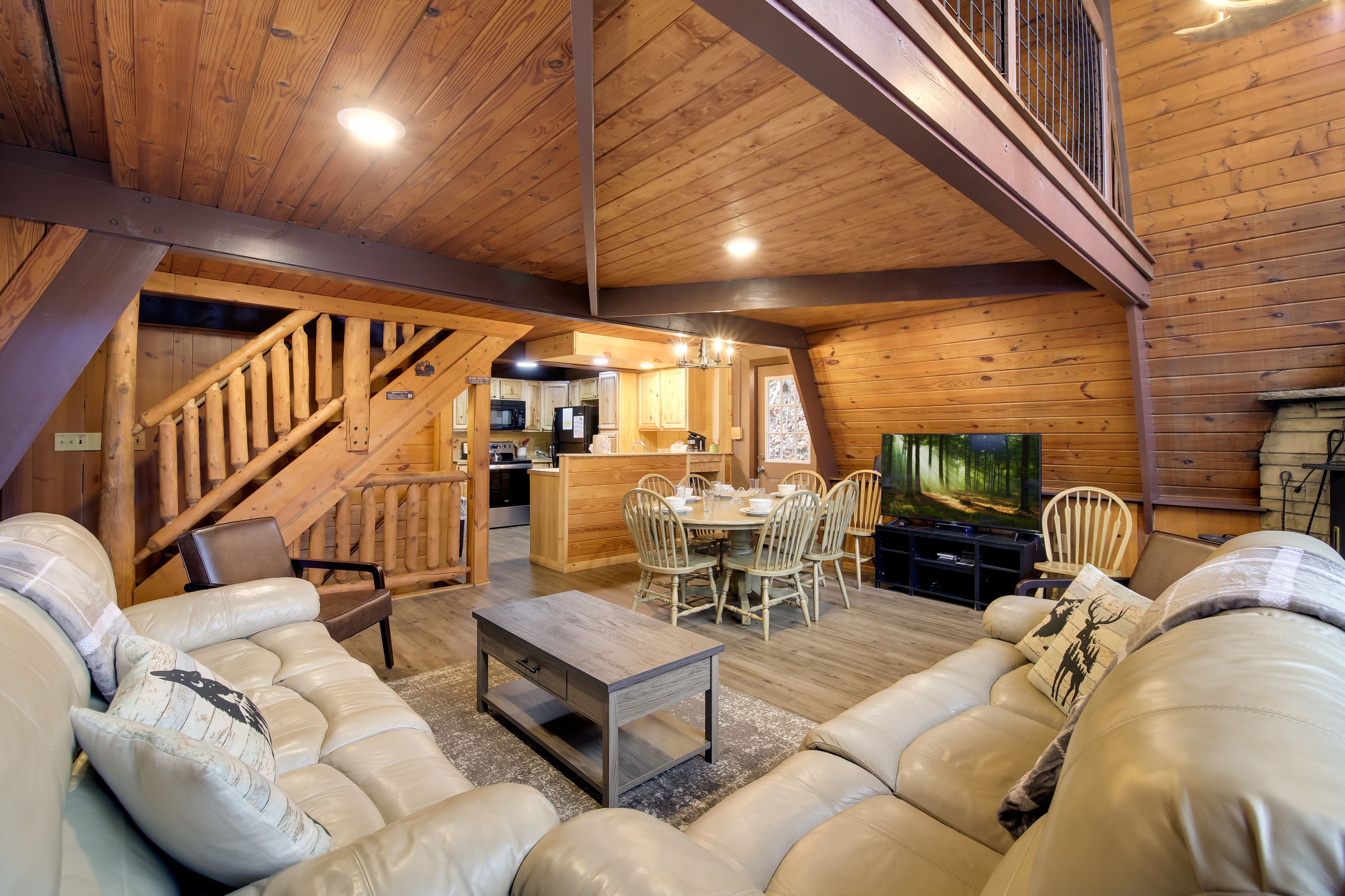 Living Room | Wood-Burning Fireplace | Cable TV | DVD Player