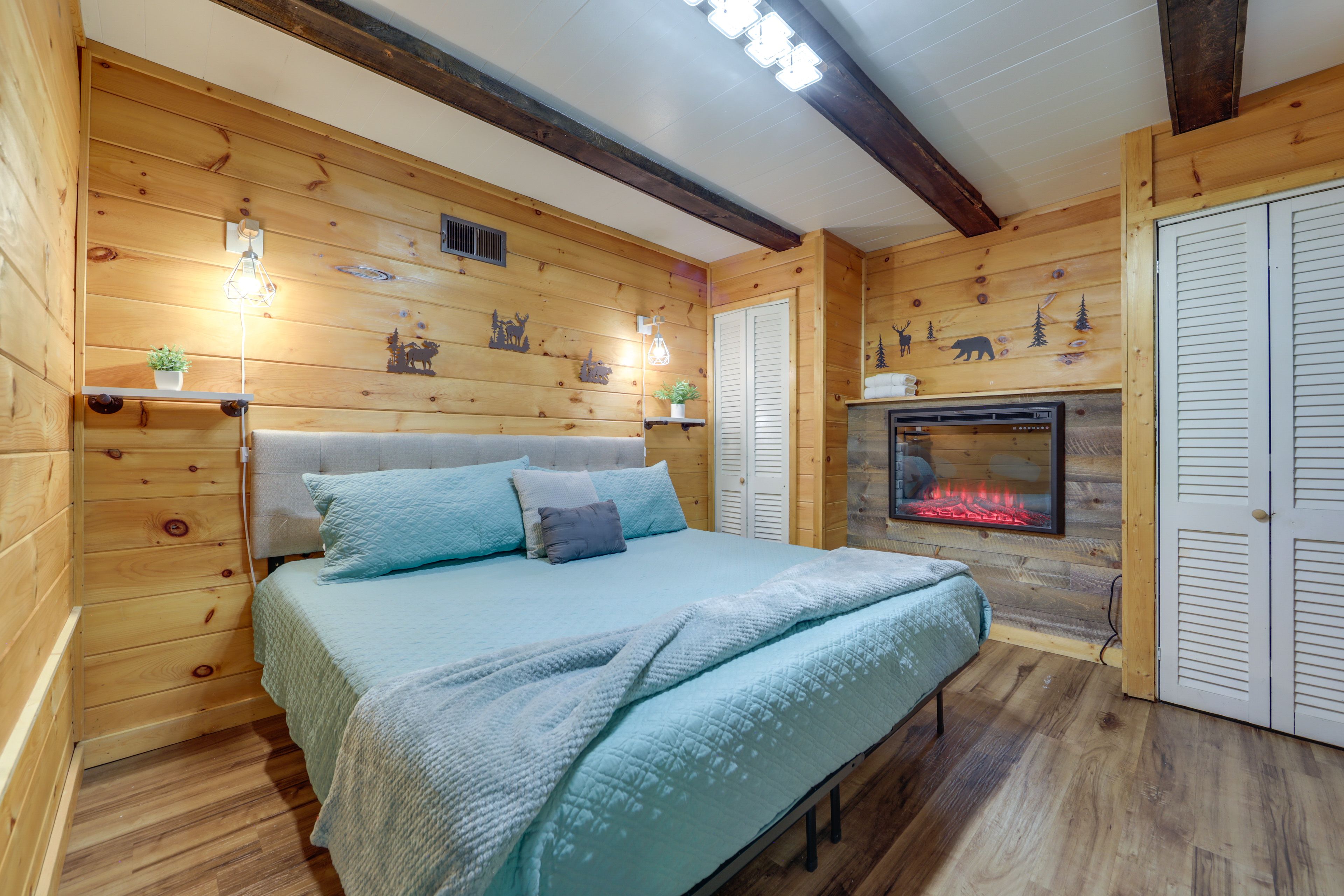 Bedroom 3 | King Bed | Linens Provided | Lower Level