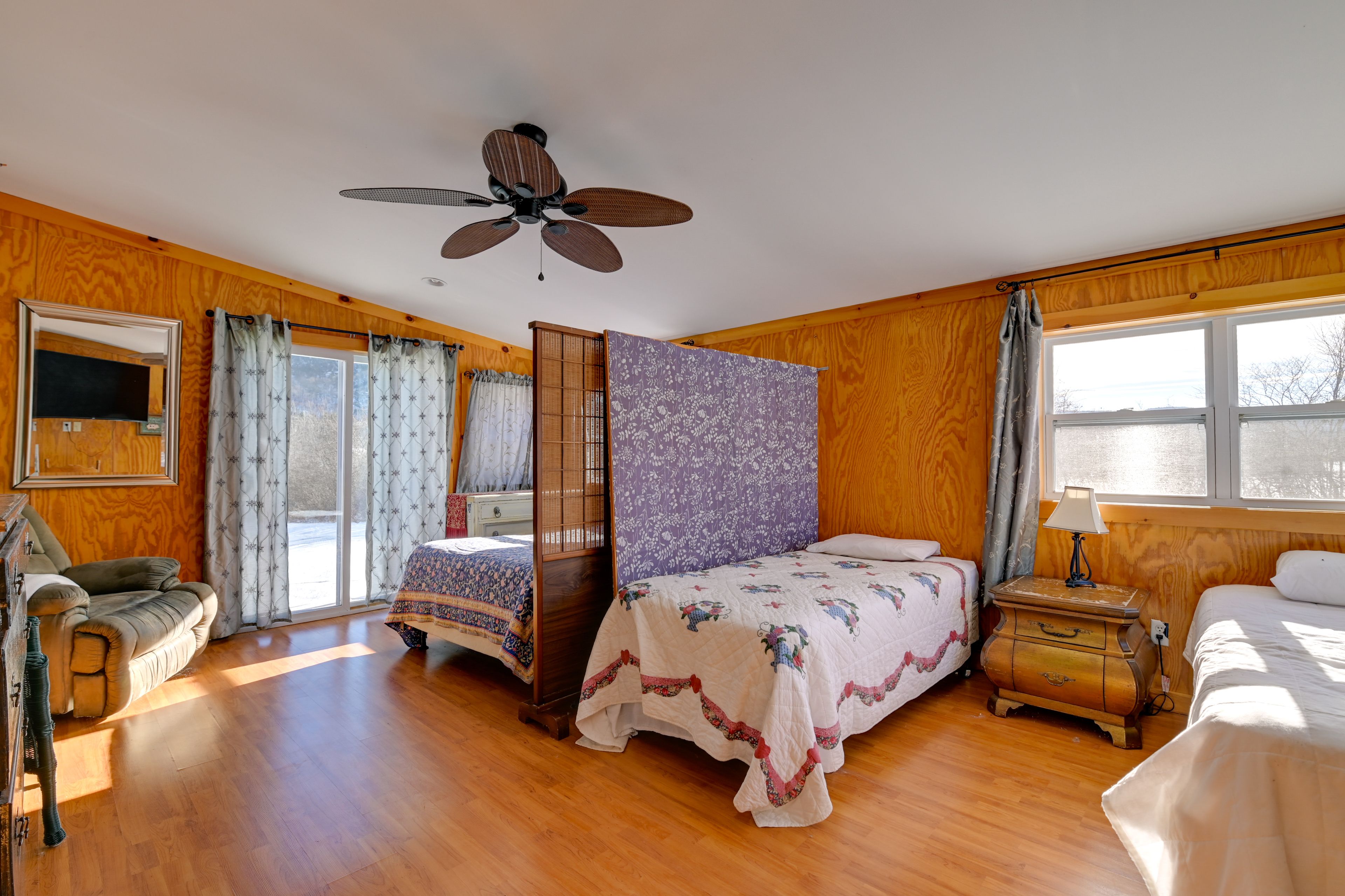 Bedroom 4 | Queen Bed | 2 Twin Beds