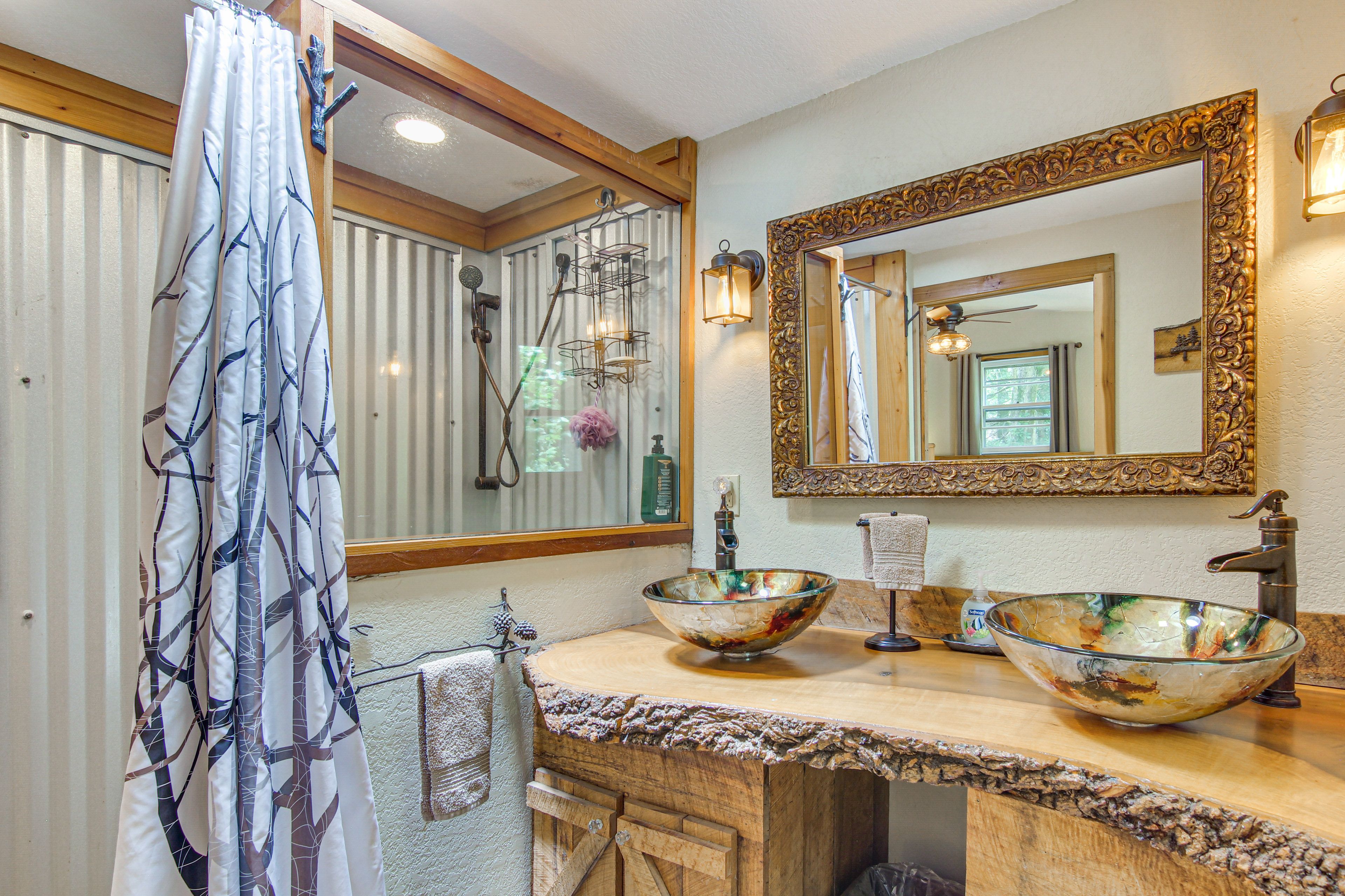 Full Bathroom