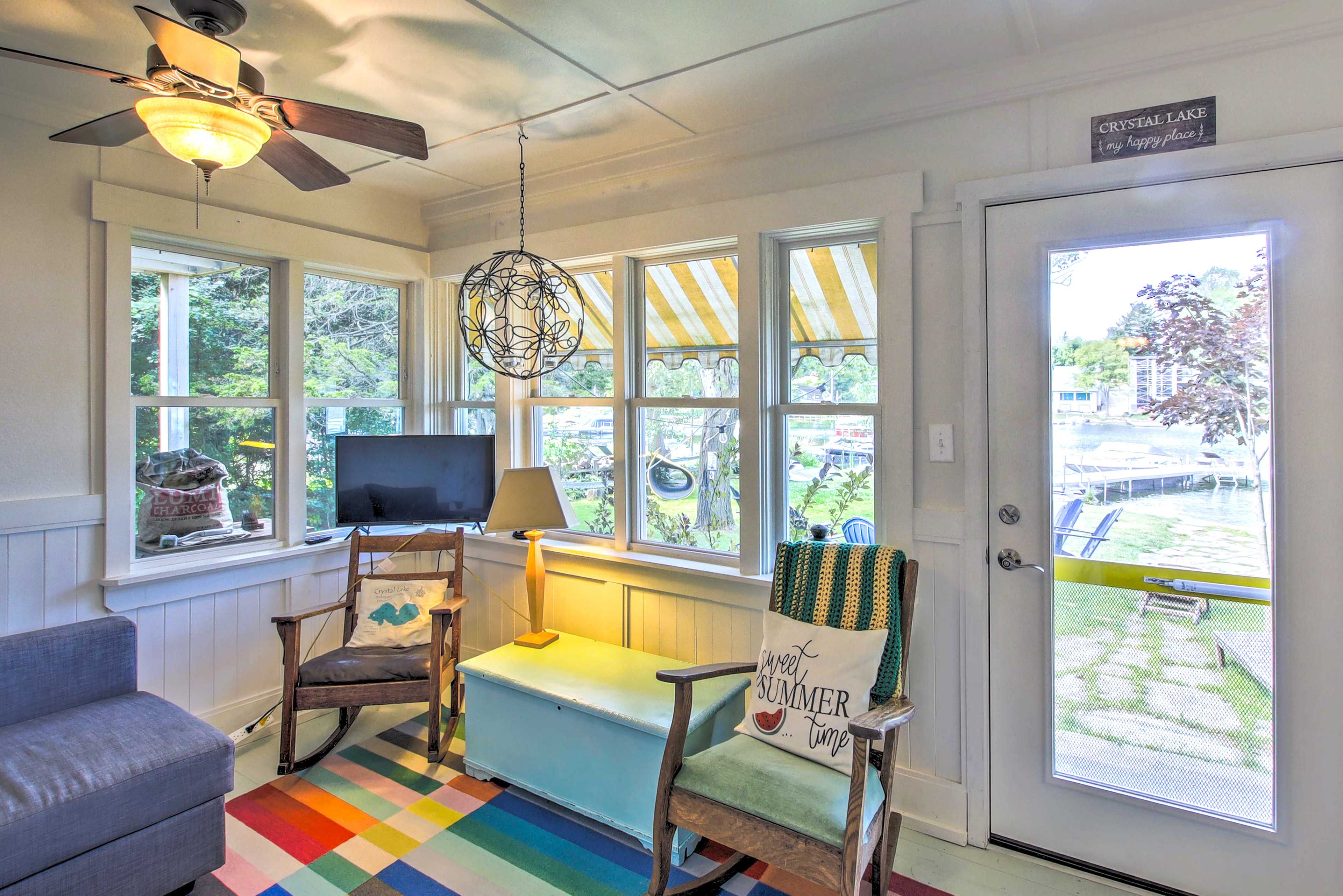 Sunroom | 1st Floor | King Sleeper Sofa | Flat-Screen TV