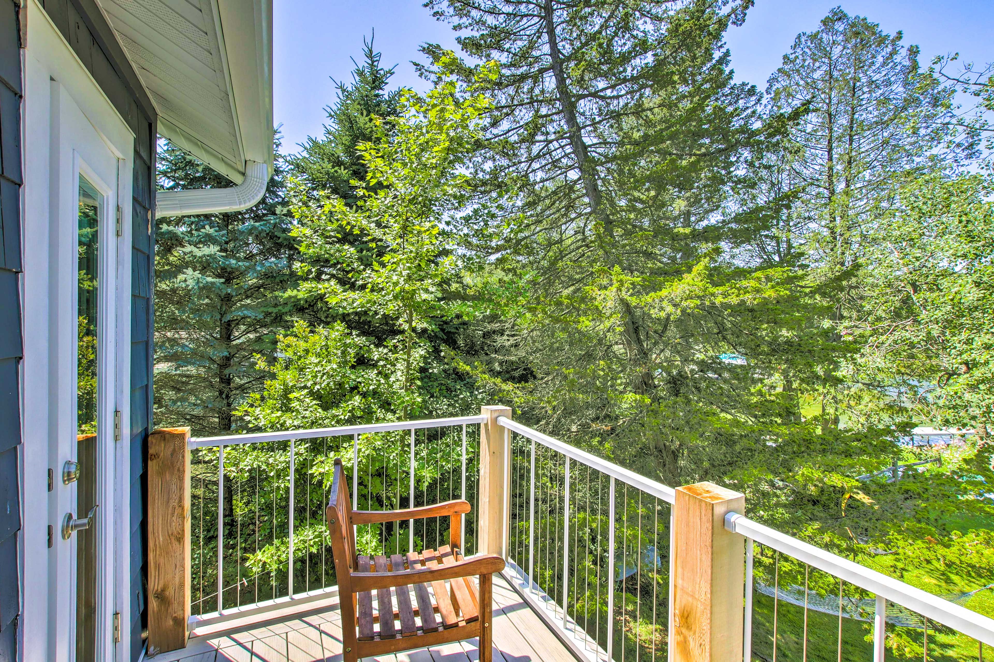 Private Balcony | Lake Views
