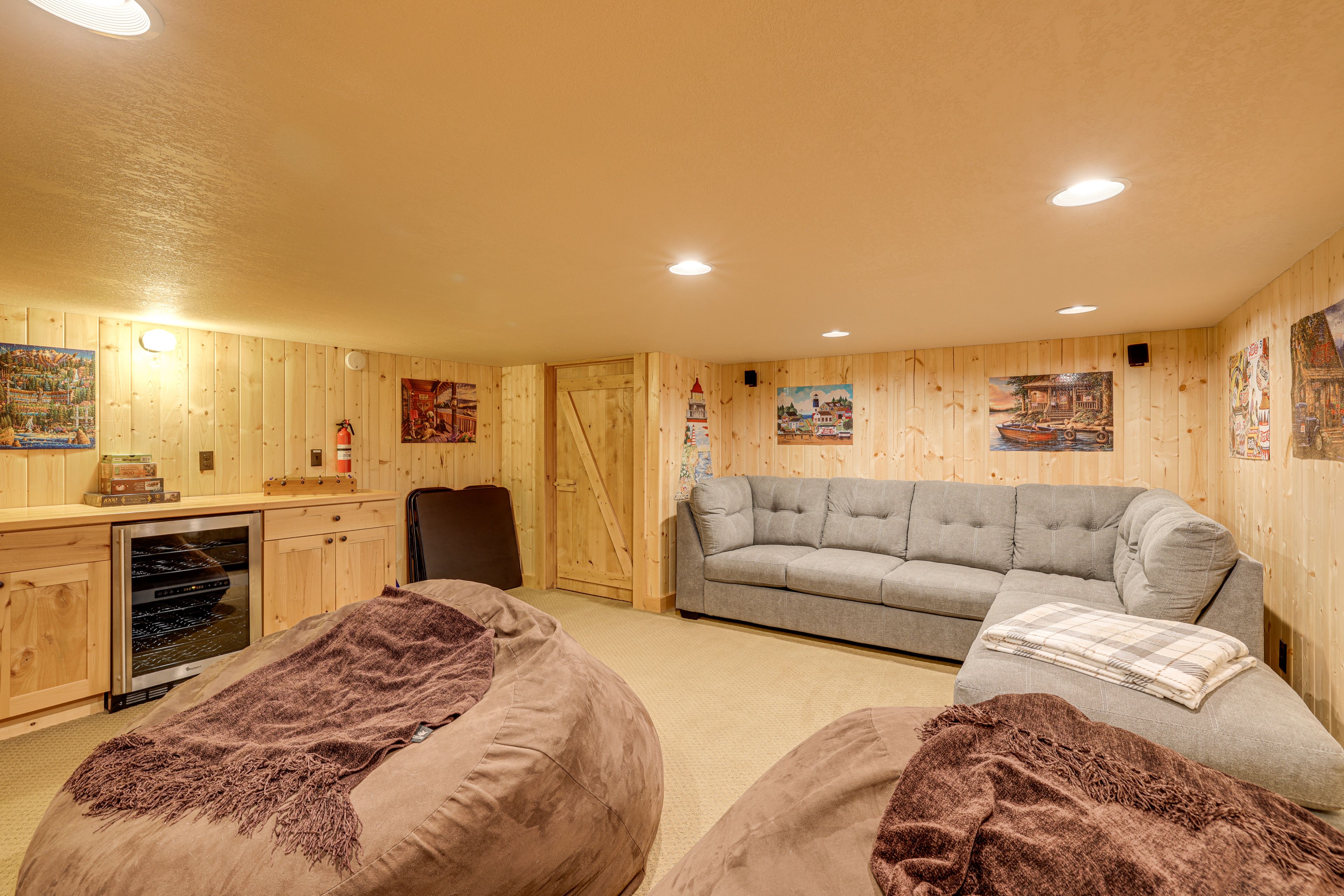 Media Room | Sleeper Sofa | Smart TV | DVD Player | Beverage Fridge