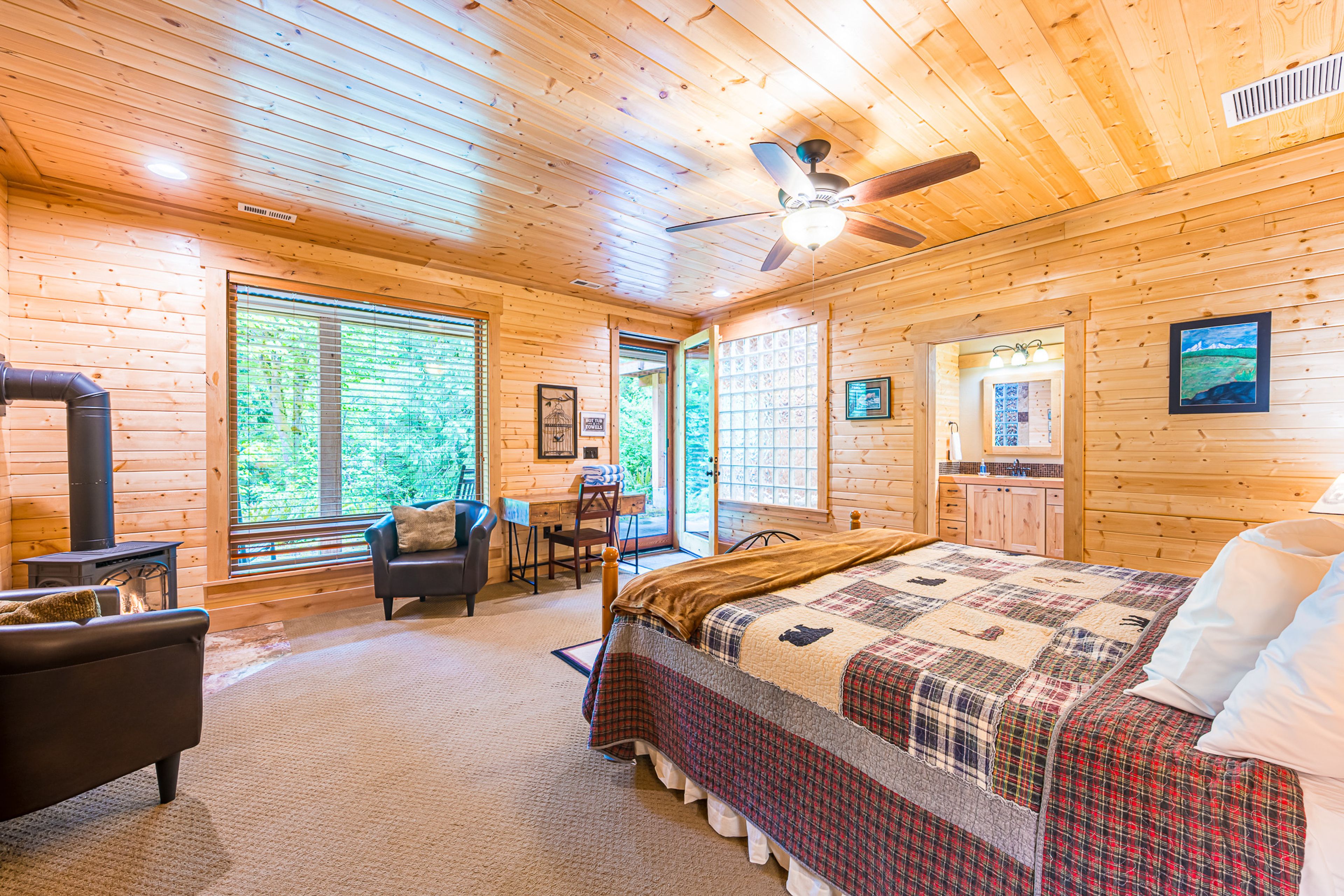 Bedroom 3 | Basement | King Bed