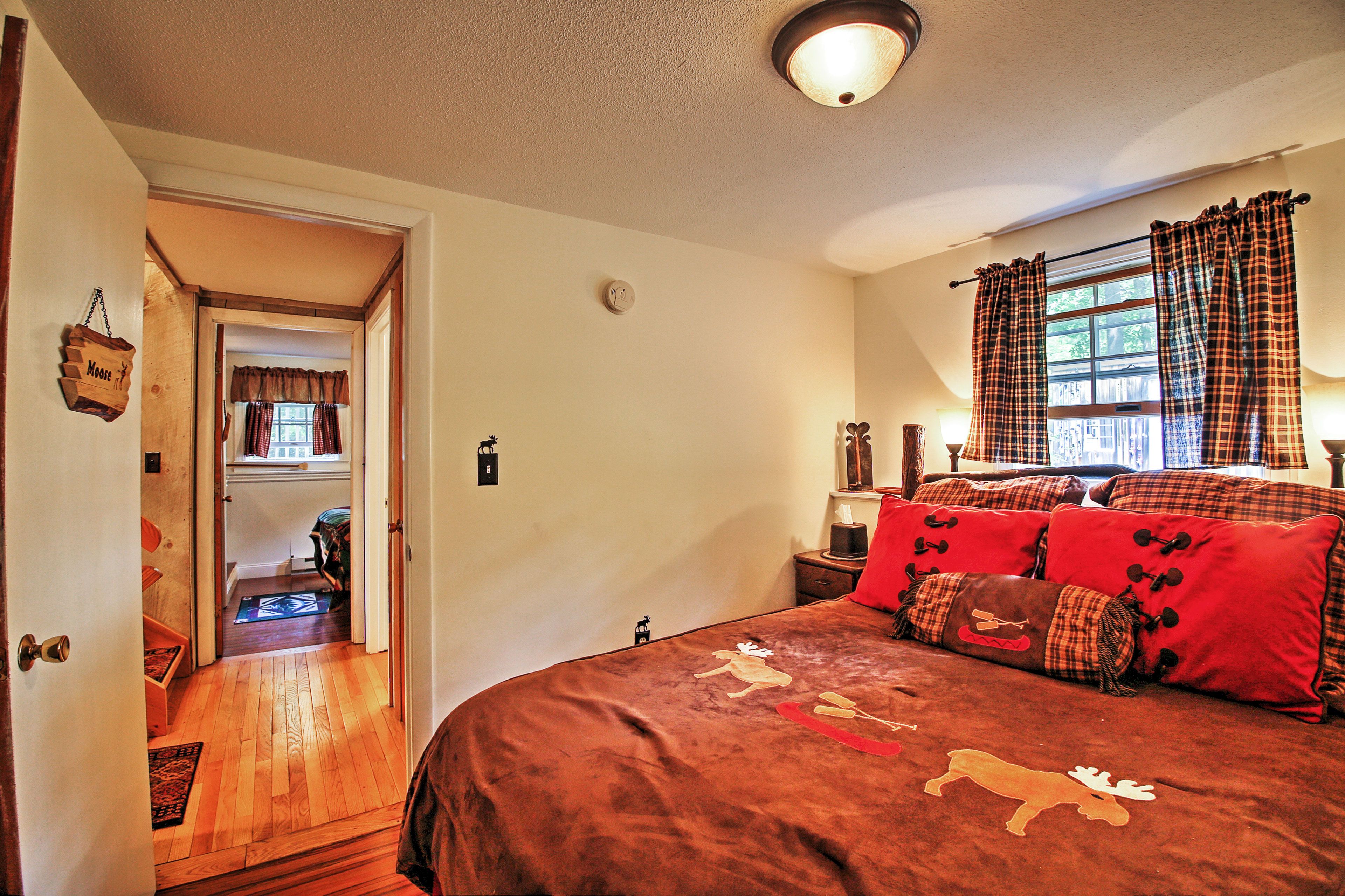 Bedroom | Queen Bed