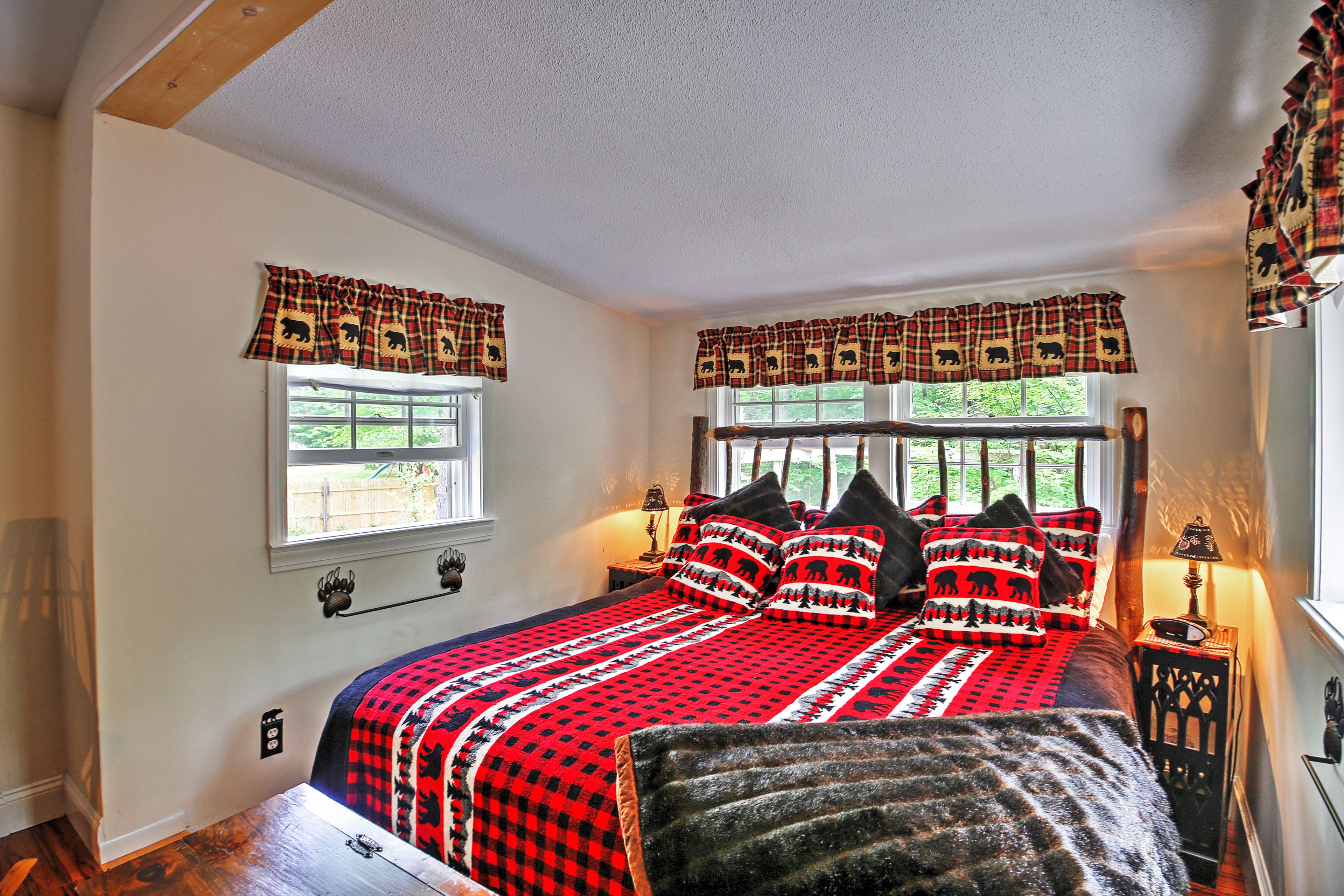 Bedroom | King Bed