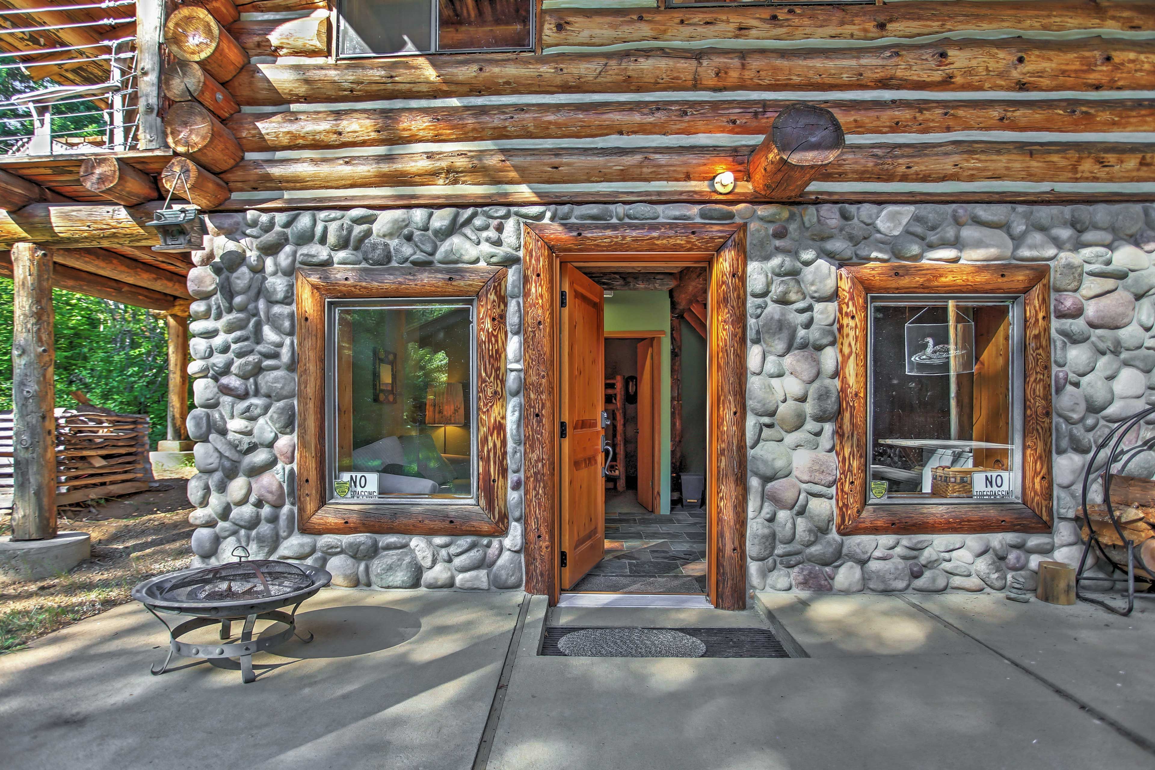 Exterior | Fire Pit